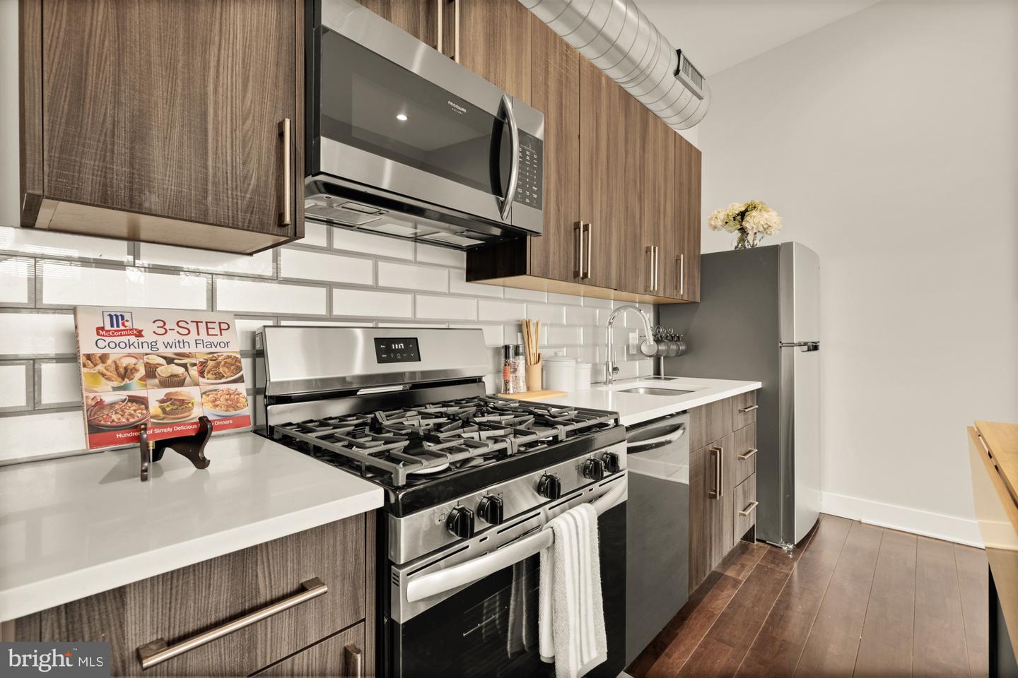 1605 F ST NE #4, WASHINGTON, District Of Columbia 20002, 2 Bedrooms Bedrooms, ,1 BathroomBathrooms,Residential,For sale,1605 F ST NE #4,DCDC2239448 MLS # DCDC2239448 1605 F ST NE #4, WASHINGTON, District Of Columbia 20002, 2 Bedrooms Bedrooms, ,1 BathroomBathrooms,Residential,For sale,1605 F ST NE #4,DCDC2239448 MLS # DCDC2239448