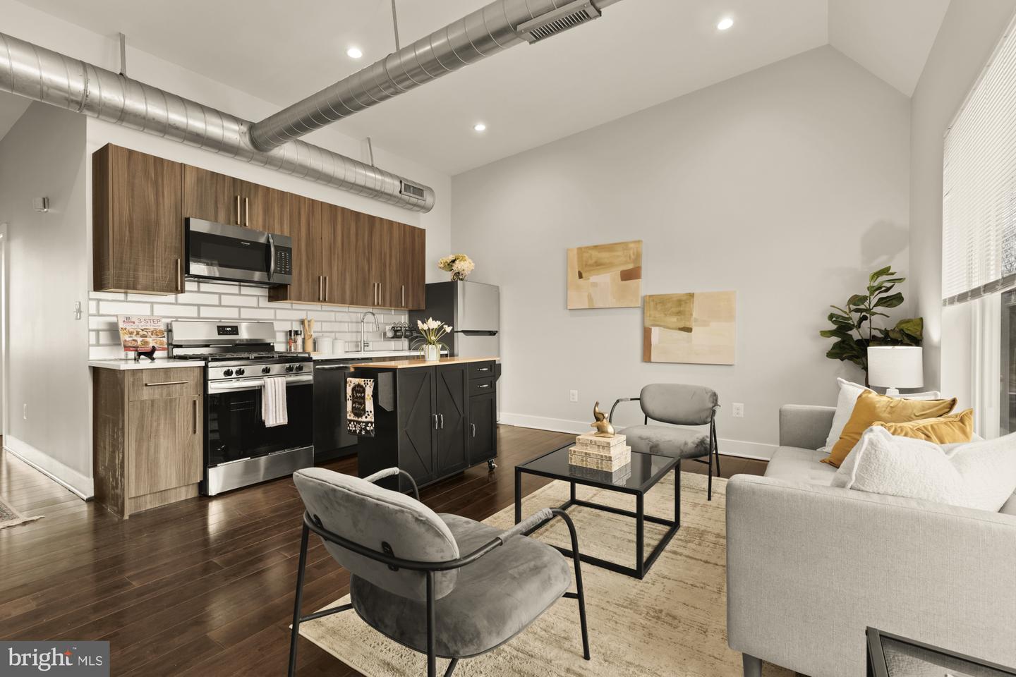 1605 F ST NE #4, WASHINGTON, District Of Columbia 20002, 2 Bedrooms Bedrooms, ,1 BathroomBathrooms,Residential,For sale,1605 F ST NE #4,DCDC2239448 MLS # DCDC2239448 1605 F ST NE #4, WASHINGTON, District Of Columbia 20002, 2 Bedrooms Bedrooms, ,1 BathroomBathrooms,Residential,For sale,1605 F ST NE #4,DCDC2239448 MLS # DCDC2239448