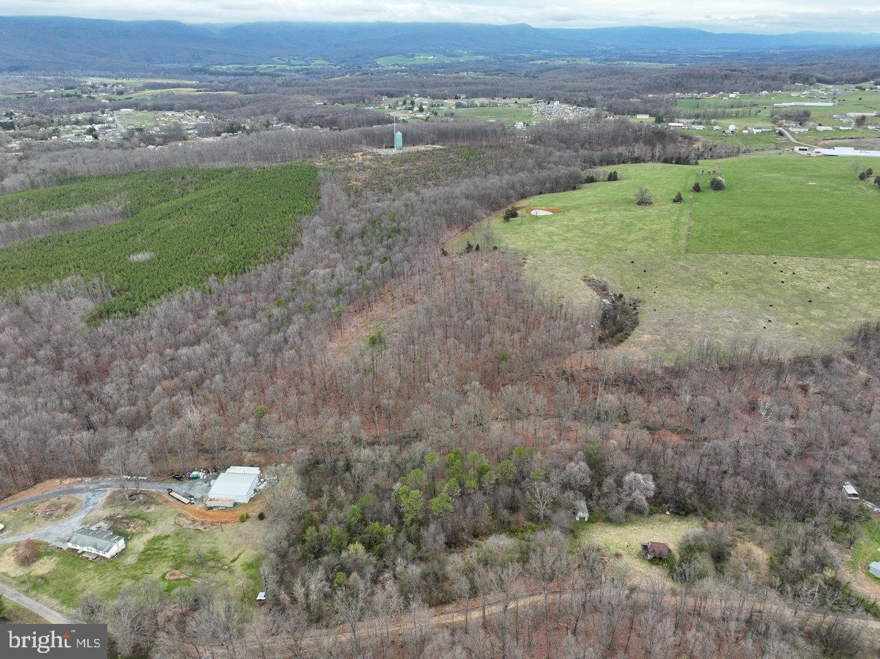 533 RAILROAD AVE, SHENANDOAH, Virginia 22849, 1 Bedroom Bedrooms, 2 Rooms Rooms,1 BathroomBathrooms,Residential,For sale,533 RAILROAD AVE,VAPA2005862 MLS # VAPA2005862