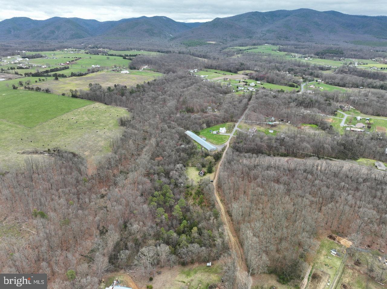 533 RAILROAD AVE, SHENANDOAH, Virginia 22849, 1 Bedroom Bedrooms, 2 Rooms Rooms,1 BathroomBathrooms,Residential,For sale,533 RAILROAD AVE,VAPA2005862 MLS # VAPA2005862