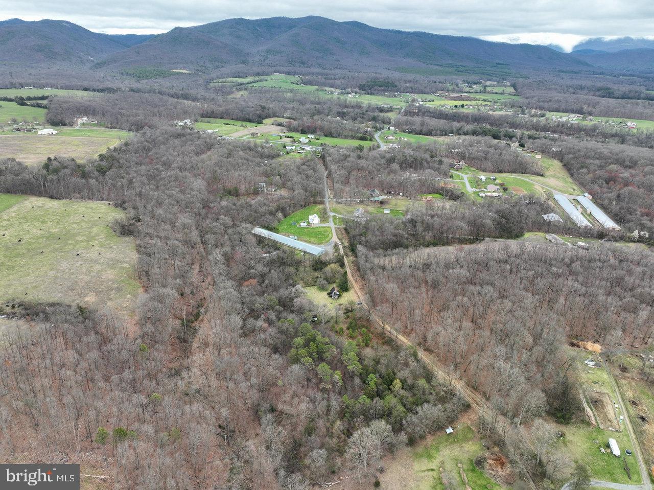 533 RAILROAD AVE, SHENANDOAH, Virginia 22849, 1 Bedroom Bedrooms, 2 Rooms Rooms,1 BathroomBathrooms,Residential,For sale,533 RAILROAD AVE,VAPA2005862 MLS # VAPA2005862