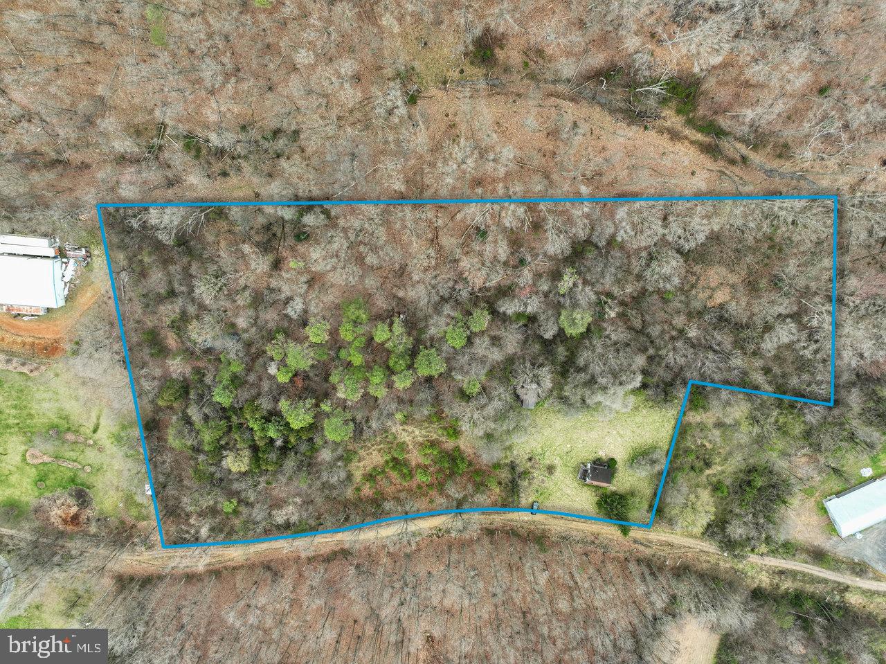 533 RAILROAD AVE, SHENANDOAH, Virginia 22849, 1 Bedroom Bedrooms, 2 Rooms Rooms,1 BathroomBathrooms,Residential,For sale,533 RAILROAD AVE,VAPA2005862 MLS # VAPA2005862