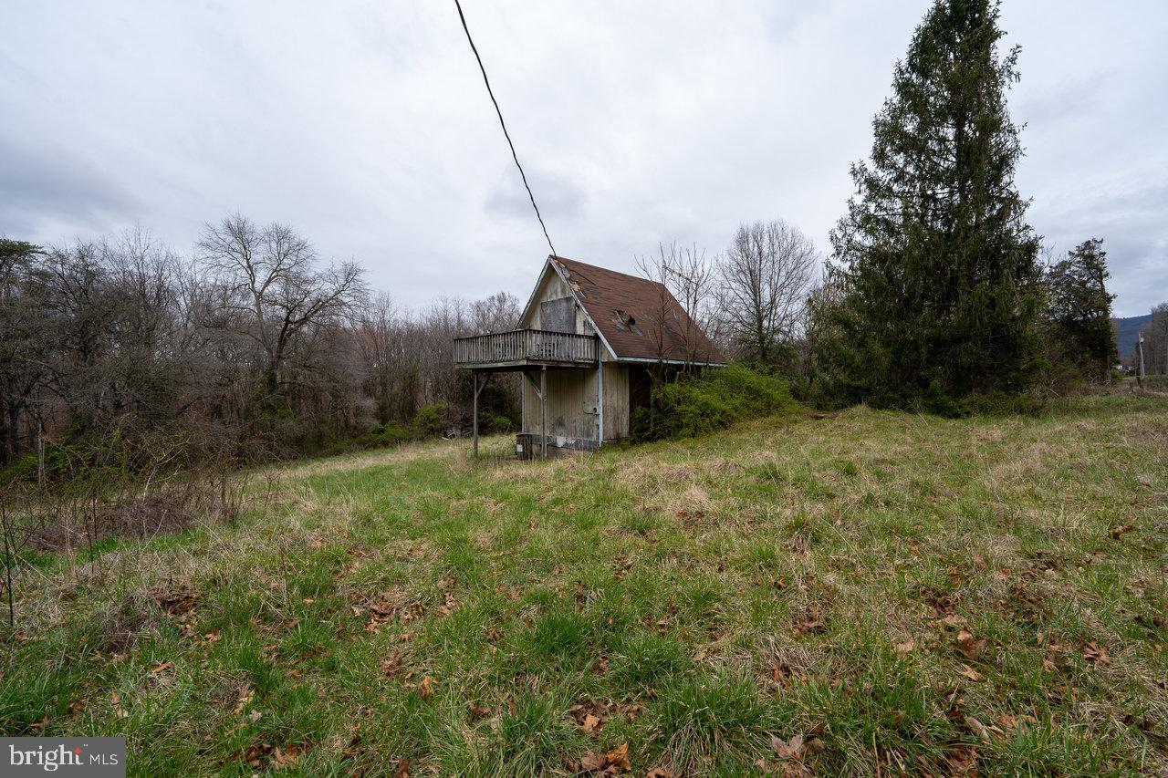 533 RAILROAD AVE, SHENANDOAH, Virginia 22849, 1 Bedroom Bedrooms, 2 Rooms Rooms,1 BathroomBathrooms,Residential,For sale,533 RAILROAD AVE,VAPA2005862 MLS # VAPA2005862