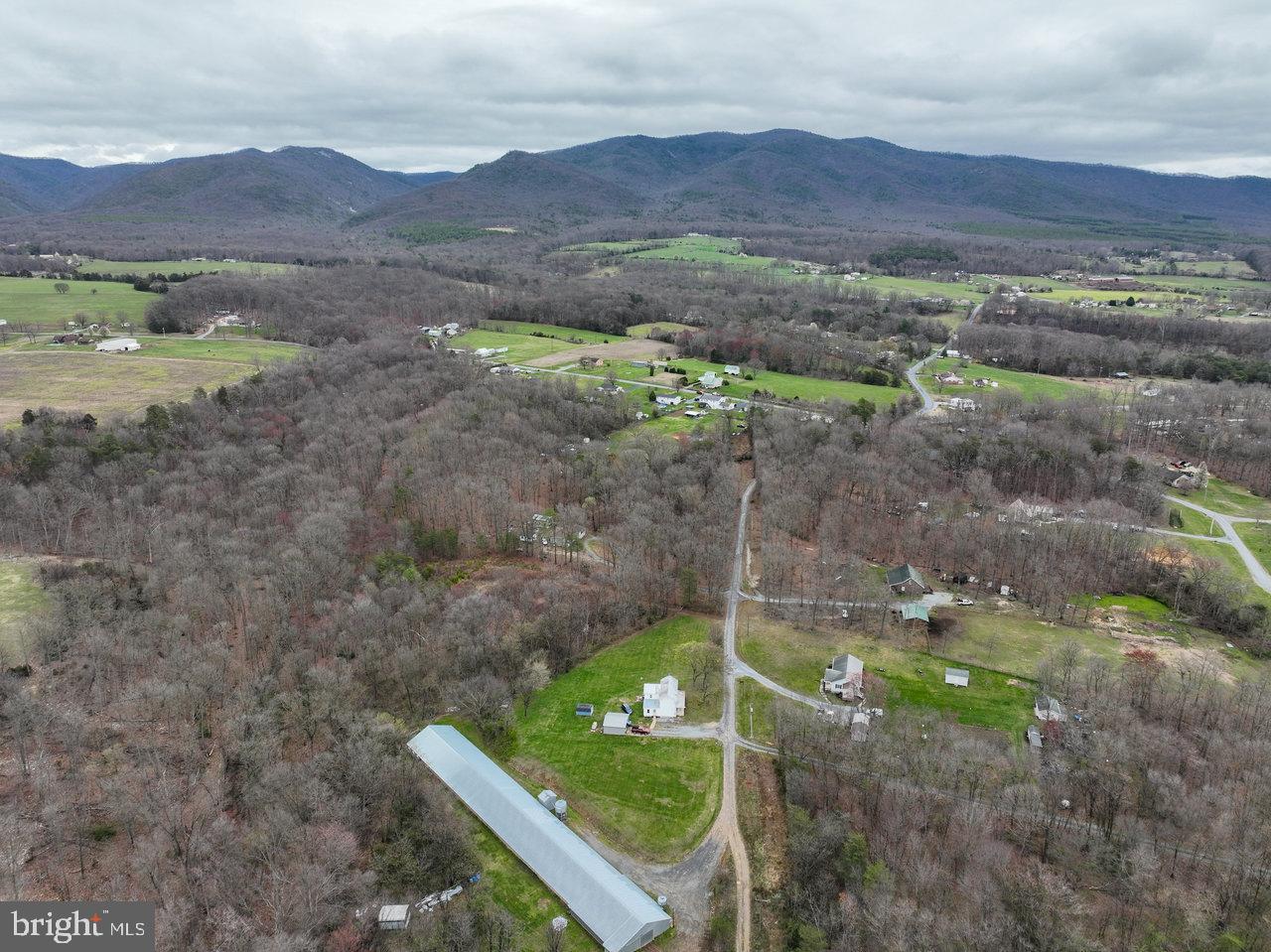 533 RAILROAD AVE, SHENANDOAH, Virginia 22849, 1 Bedroom Bedrooms, 2 Rooms Rooms,1 BathroomBathrooms,Residential,For sale,533 RAILROAD AVE,VAPA2005862 MLS # VAPA2005862