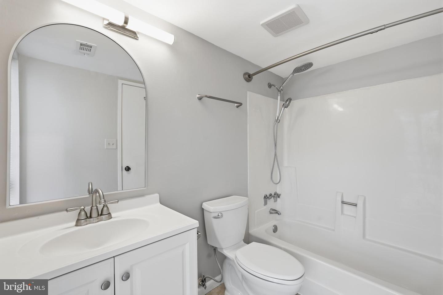 11566 ROLLING GREEN CT #12/200A, RESTON, Virginia 20191, 2 Bedrooms Bedrooms, ,2 BathroomsBathrooms,Residential,For sale,11566 ROLLING GREEN CT #12/200A,VAFX2285750 MLS # VAFX2285750