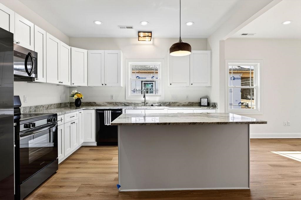 1301 EAST MAIN ST, WAYNESBORO, Virginia 22980, 3 Bedrooms Bedrooms, ,2 BathroomsBathrooms,Residential,1301 EAST MAIN ST,673813 MLS # 673813