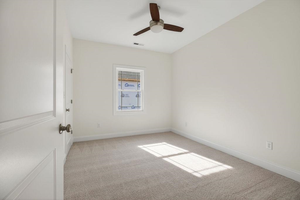 1301 EAST MAIN ST, WAYNESBORO, Virginia 22980, 3 Bedrooms Bedrooms, ,2 BathroomsBathrooms,Residential,1301 EAST MAIN ST,673813 MLS # 673813