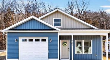 1301 EAST MAIN ST, WAYNESBORO, Virginia 22980, 3 Bedrooms Bedrooms, ,2 BathroomsBathrooms,Residential,1301 EAST MAIN ST,673813 MLS # 673813