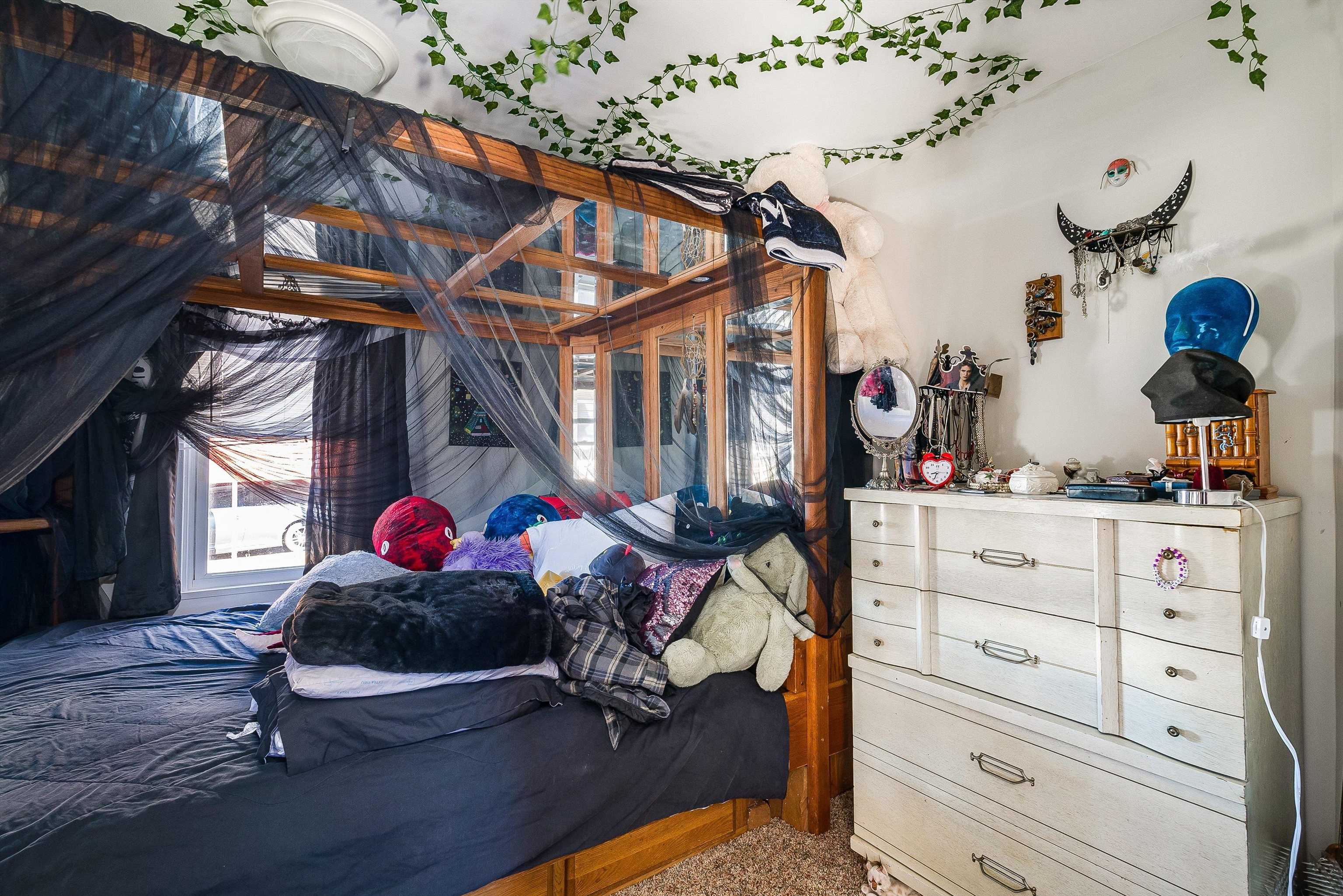 1012 E MAIN ST, LURAY, Virginia 22835, 2 Bedrooms Bedrooms, ,1 BathroomBathrooms,Residential,1012 E MAIN ST,673814 MLS # 673814