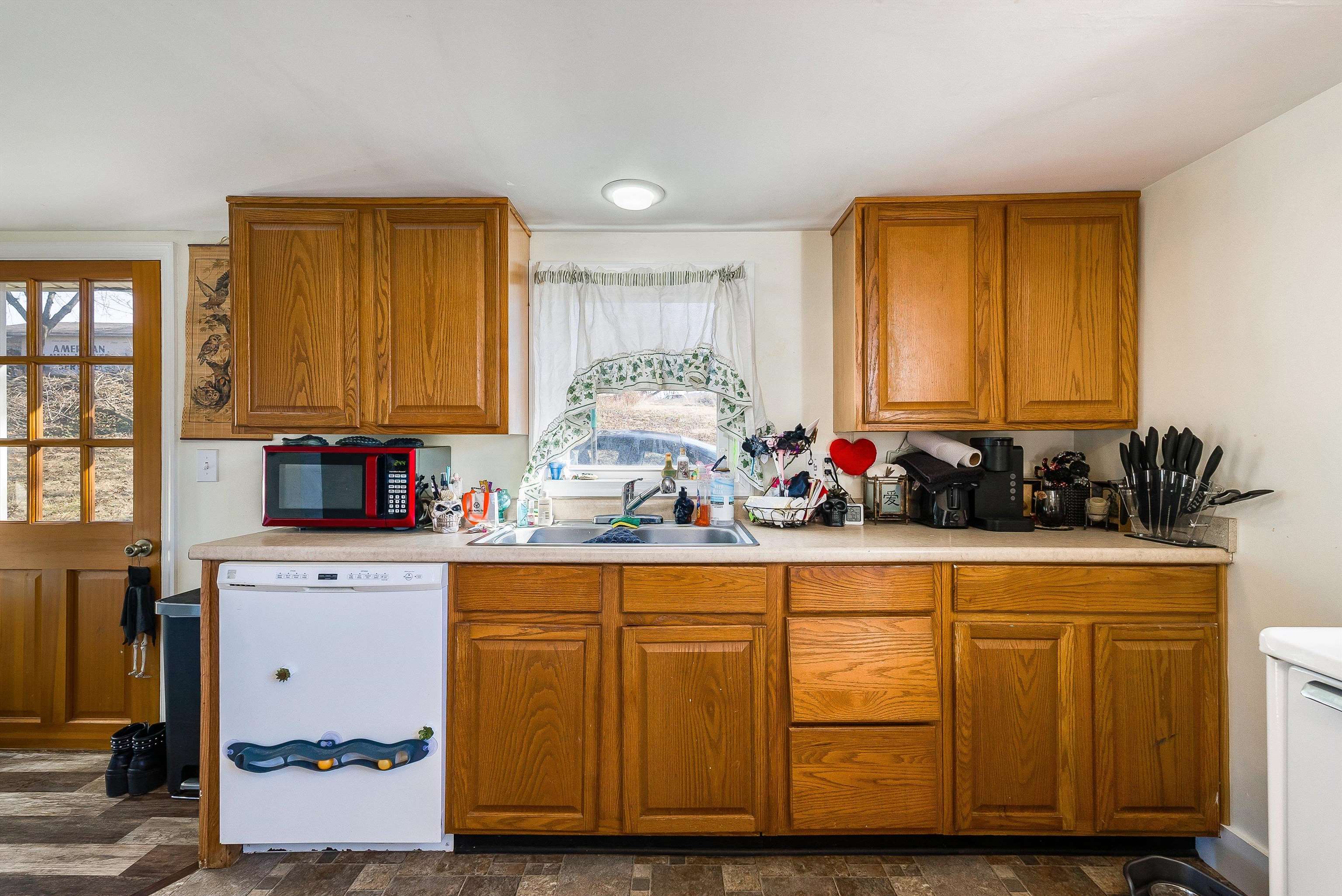 1012 E MAIN ST, LURAY, Virginia 22835, 2 Bedrooms Bedrooms, ,1 BathroomBathrooms,Residential,1012 E MAIN ST,673814 MLS # 673814