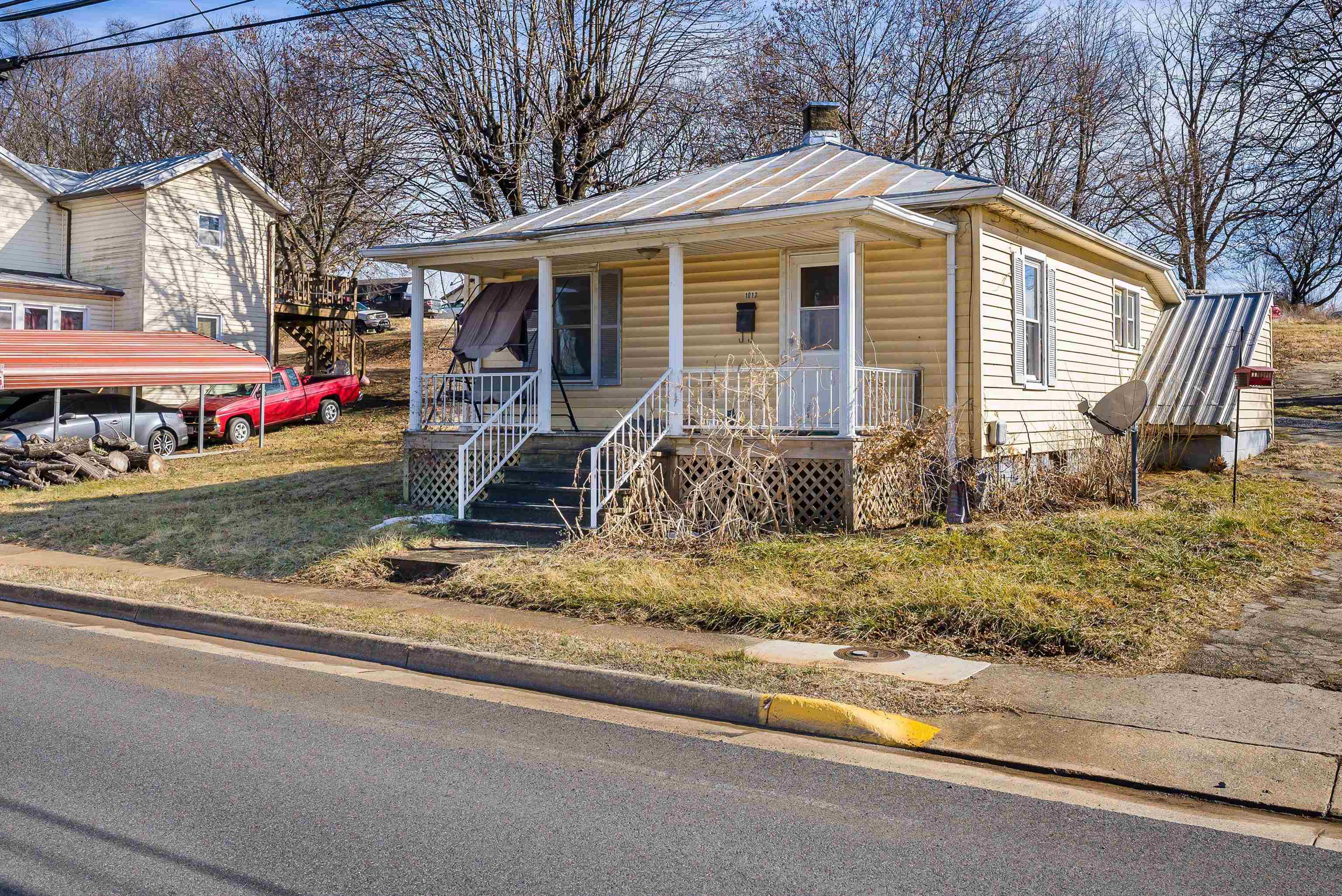 1012 E MAIN ST, LURAY, Virginia 22835, 2 Bedrooms Bedrooms, ,1 BathroomBathrooms,Residential,1012 E MAIN ST,673814 MLS # 673814