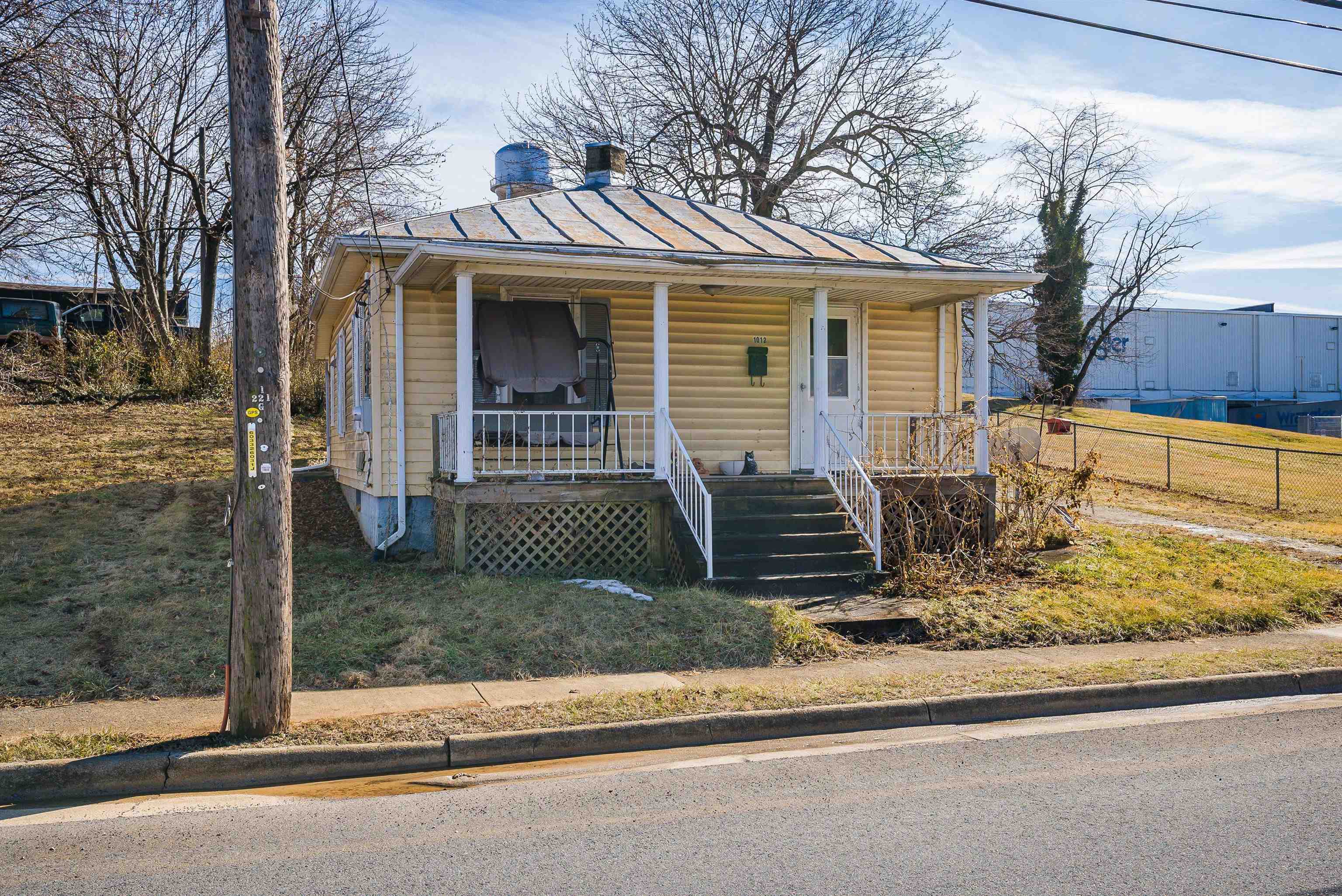 1012 E MAIN ST, LURAY, Virginia 22835, 2 Bedrooms Bedrooms, ,1 BathroomBathrooms,Residential,1012 E MAIN ST,673814 MLS # 673814