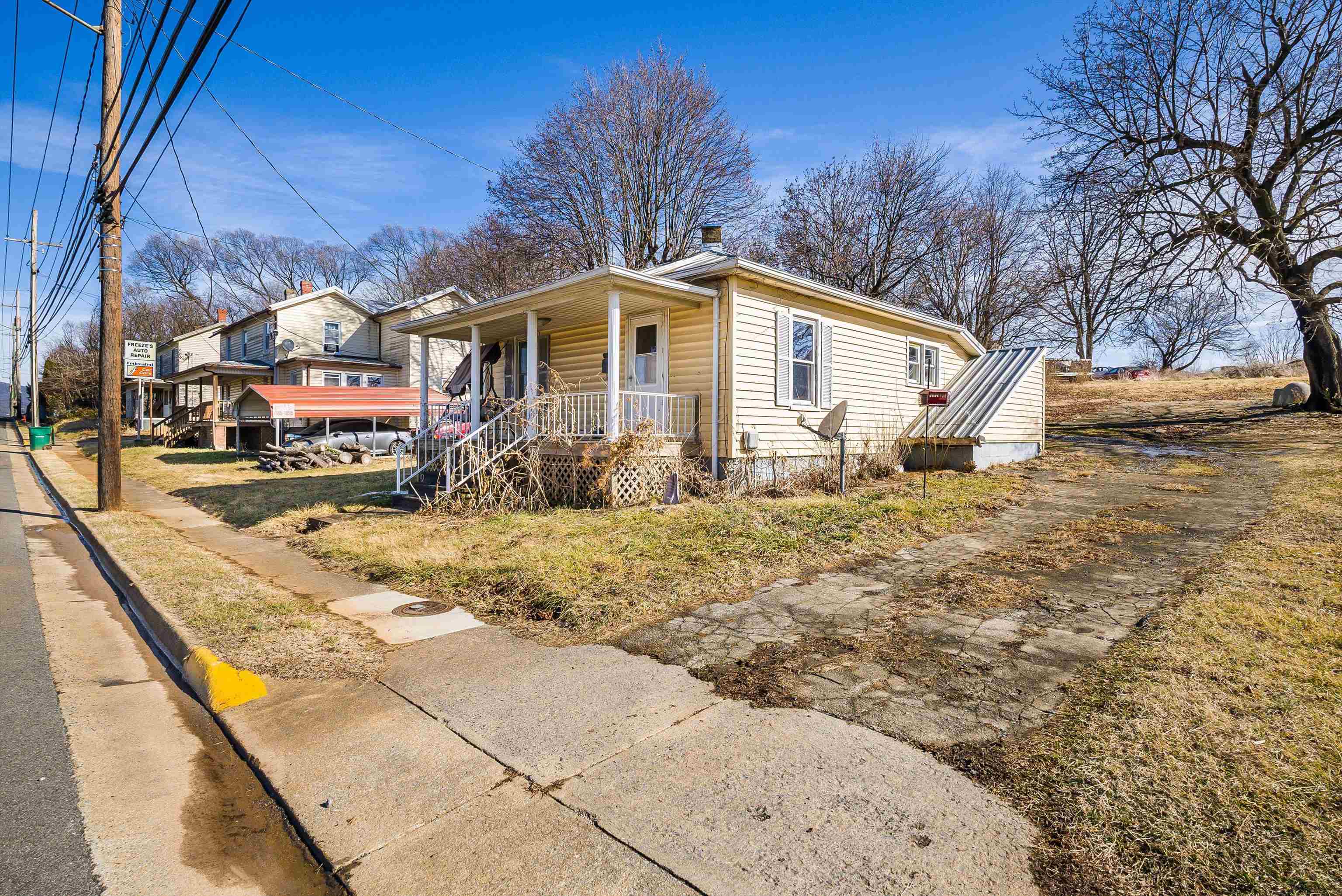 1012 E MAIN ST, LURAY, Virginia 22835, 2 Bedrooms Bedrooms, ,1 BathroomBathrooms,Residential,1012 E MAIN ST,673814 MLS # 673814