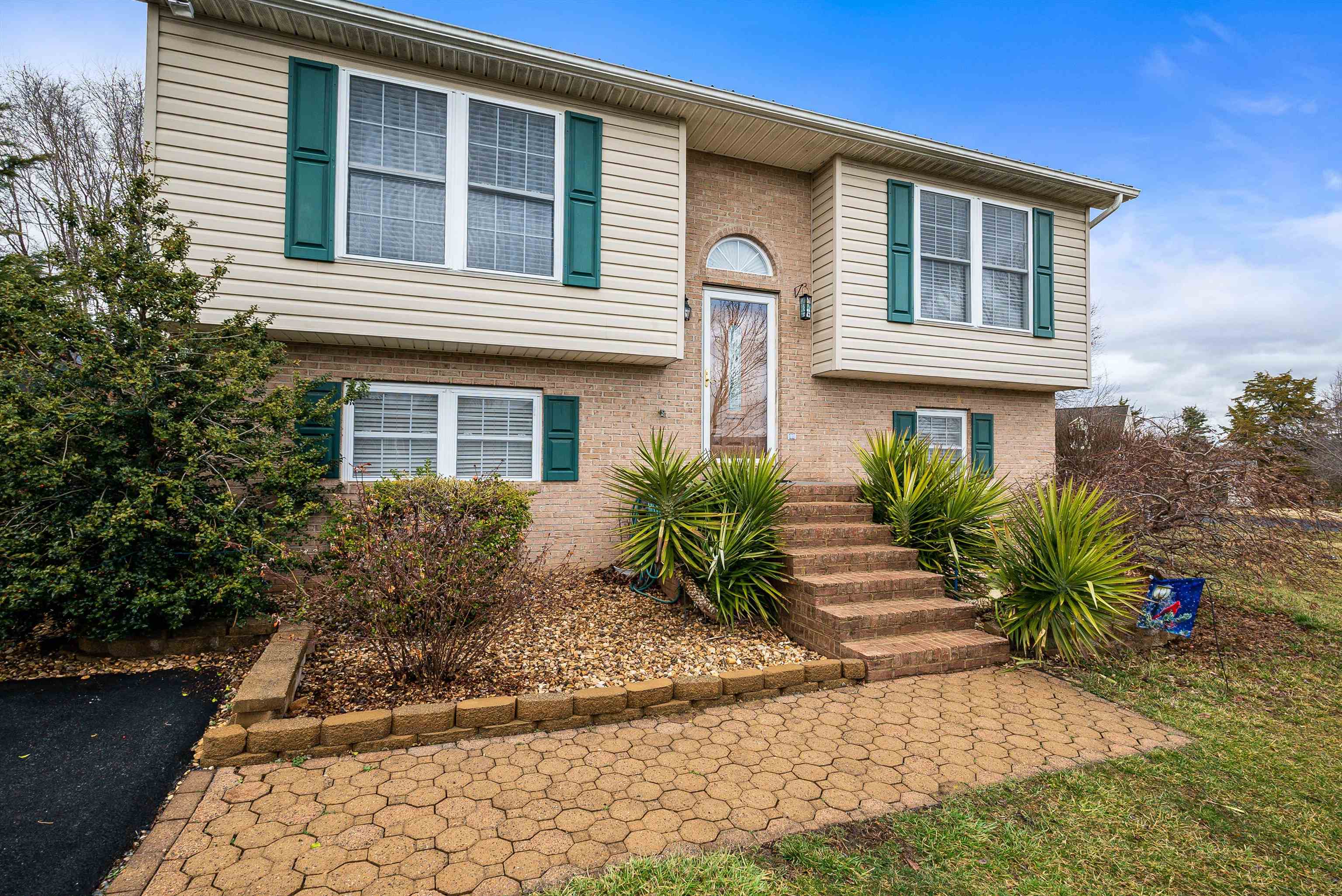 9437 MILLET CIR, MCGAHEYSVILLE, Virginia 22840, 3 Bedrooms Bedrooms, ,2 BathroomsBathrooms,Residential,9437 MILLET CIR,673815 MLS # 673815 9437 MILLET CIR, MCGAHEYSVILLE, Virginia 22840, 3 Bedrooms Bedrooms, ,2 BathroomsBathrooms,Residential,9437 MILLET CIR,673815 MLS # 673815