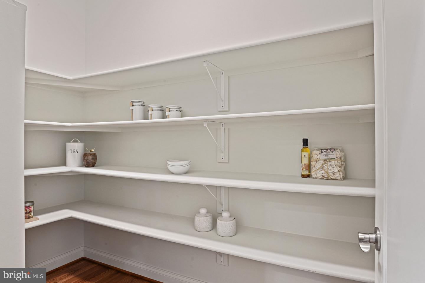 1228 PROVIDENCE TER, MCLEAN, Virginia 22101, 6 Bedrooms Bedrooms, ,6 BathroomsBathrooms,Residential,For sale,1228 PROVIDENCE TER,VAFX2286868 MLS # VAFX2286868 1228 PROVIDENCE TER, MCLEAN, Virginia 22101, 6 Bedrooms Bedrooms, ,6 BathroomsBathrooms,Residential,For sale,1228 PROVIDENCE TER,VAFX2286868 MLS # VAFX2286868