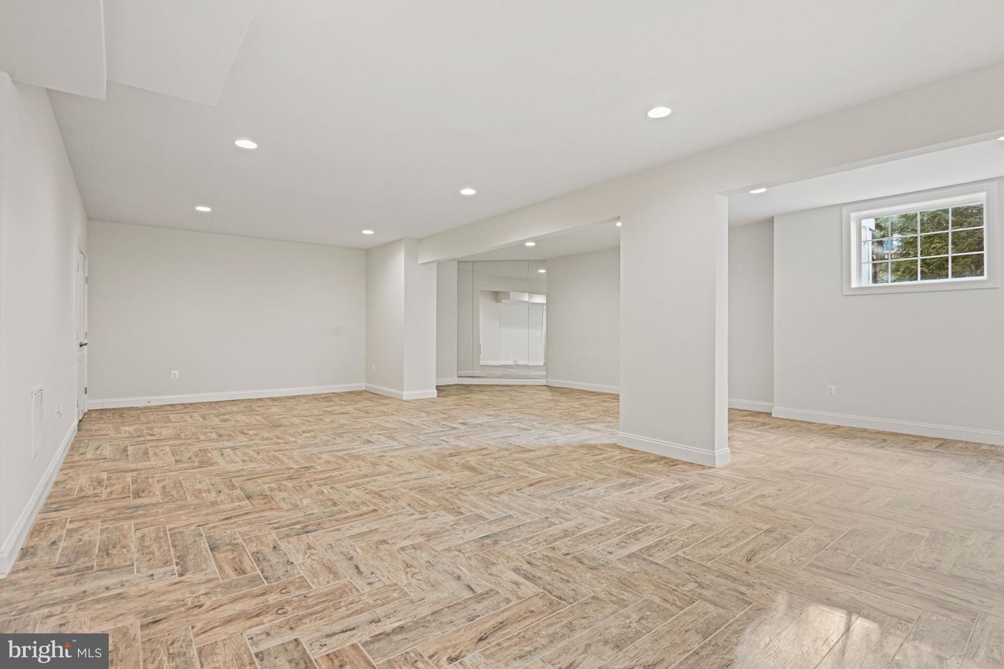 1228 PROVIDENCE TER, MCLEAN, Virginia 22101, 6 Bedrooms Bedrooms, ,6 BathroomsBathrooms,Residential,For sale,1228 PROVIDENCE TER,VAFX2286868 MLS # VAFX2286868 1228 PROVIDENCE TER, MCLEAN, Virginia 22101, 6 Bedrooms Bedrooms, ,6 BathroomsBathrooms,Residential,For sale,1228 PROVIDENCE TER,VAFX2286868 MLS # VAFX2286868