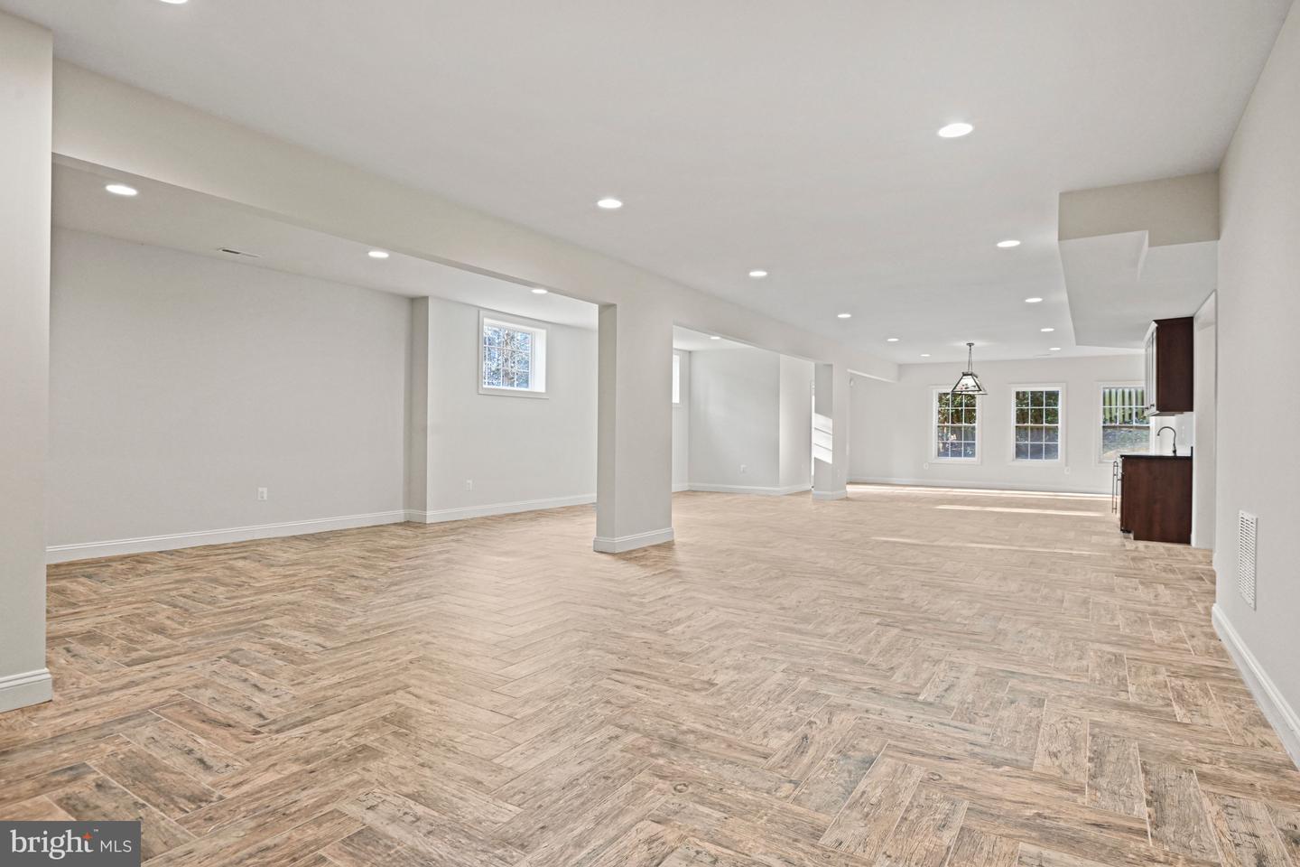 1228 PROVIDENCE TER, MCLEAN, Virginia 22101, 6 Bedrooms Bedrooms, ,6 BathroomsBathrooms,Residential,For sale,1228 PROVIDENCE TER,VAFX2286868 MLS # VAFX2286868 1228 PROVIDENCE TER, MCLEAN, Virginia 22101, 6 Bedrooms Bedrooms, ,6 BathroomsBathrooms,Residential,For sale,1228 PROVIDENCE TER,VAFX2286868 MLS # VAFX2286868