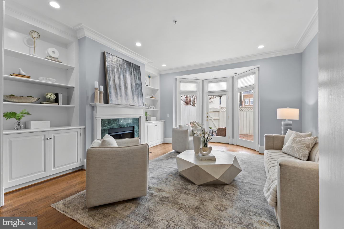 116 N COLUMBUS ST, ALEXANDRIA, Virginia 22314, 3 Bedrooms Bedrooms, ,3 BathroomsBathrooms,Residential,For sale,116 N COLUMBUS ST,VAAX2053510 MLS # VAAX2053510