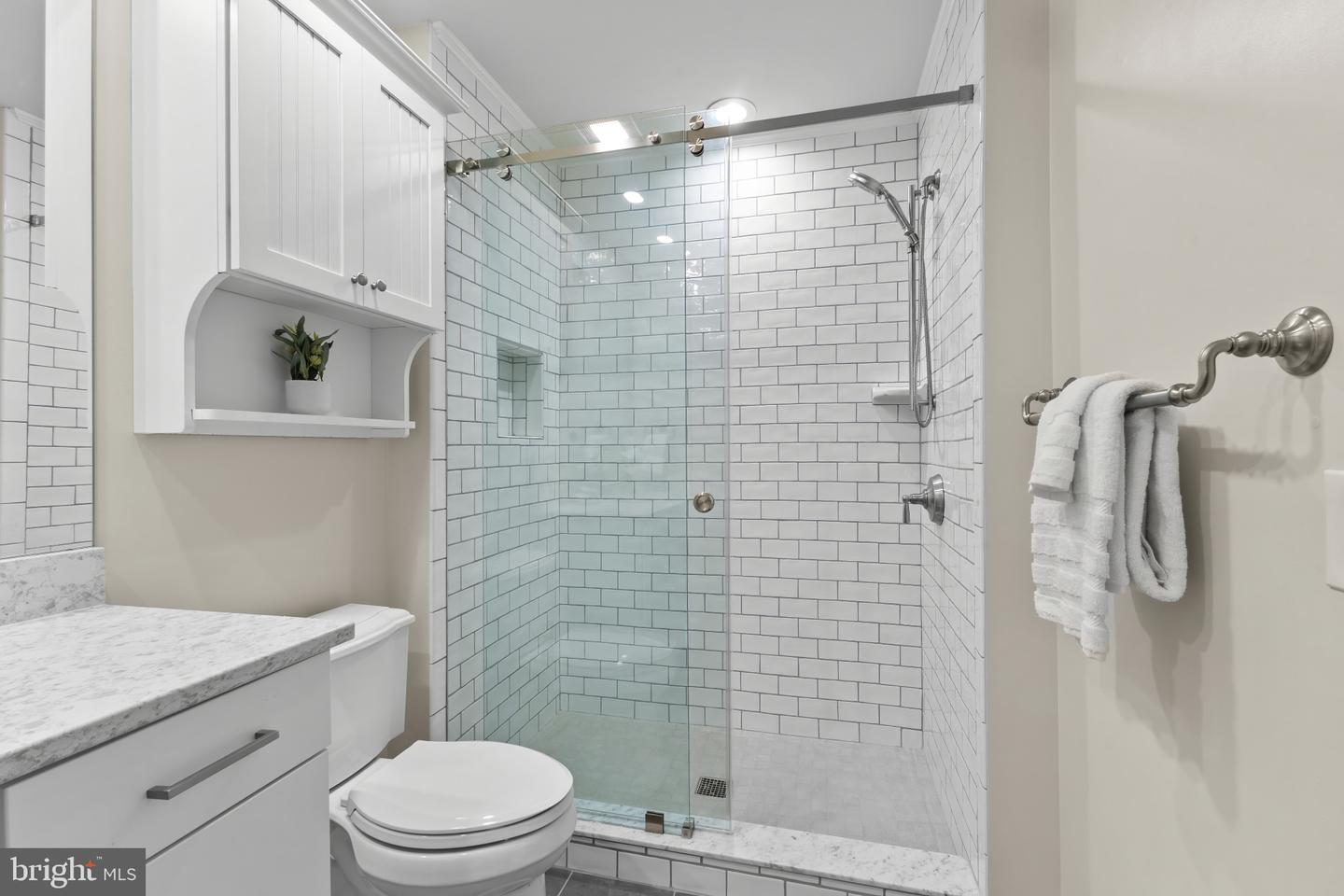116 N COLUMBUS ST, ALEXANDRIA, Virginia 22314, 3 Bedrooms Bedrooms, ,3 BathroomsBathrooms,Residential,For sale,116 N COLUMBUS ST,VAAX2053510 MLS # VAAX2053510