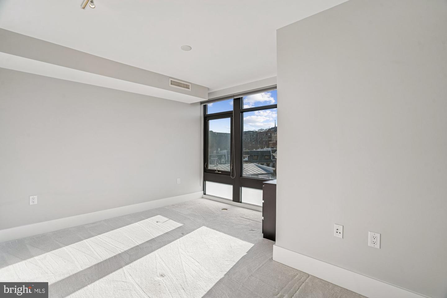 2818 CONNECTICUT AVE NW #502, WASHINGTON, District Of Columbia 20008, 2 Bedrooms Bedrooms, ,2 BathroomsBathrooms,Residential,For sale,2818 CONNECTICUT AVE NW #502,DCDC2244514 MLS # DCDC2244514 2818 CONNECTICUT AVE NW #502, WASHINGTON, District Of Columbia 20008, 2 Bedrooms Bedrooms, ,2 BathroomsBathrooms,Residential,For sale,2818 CONNECTICUT AVE NW #502,DCDC2244514 MLS # DCDC2244514