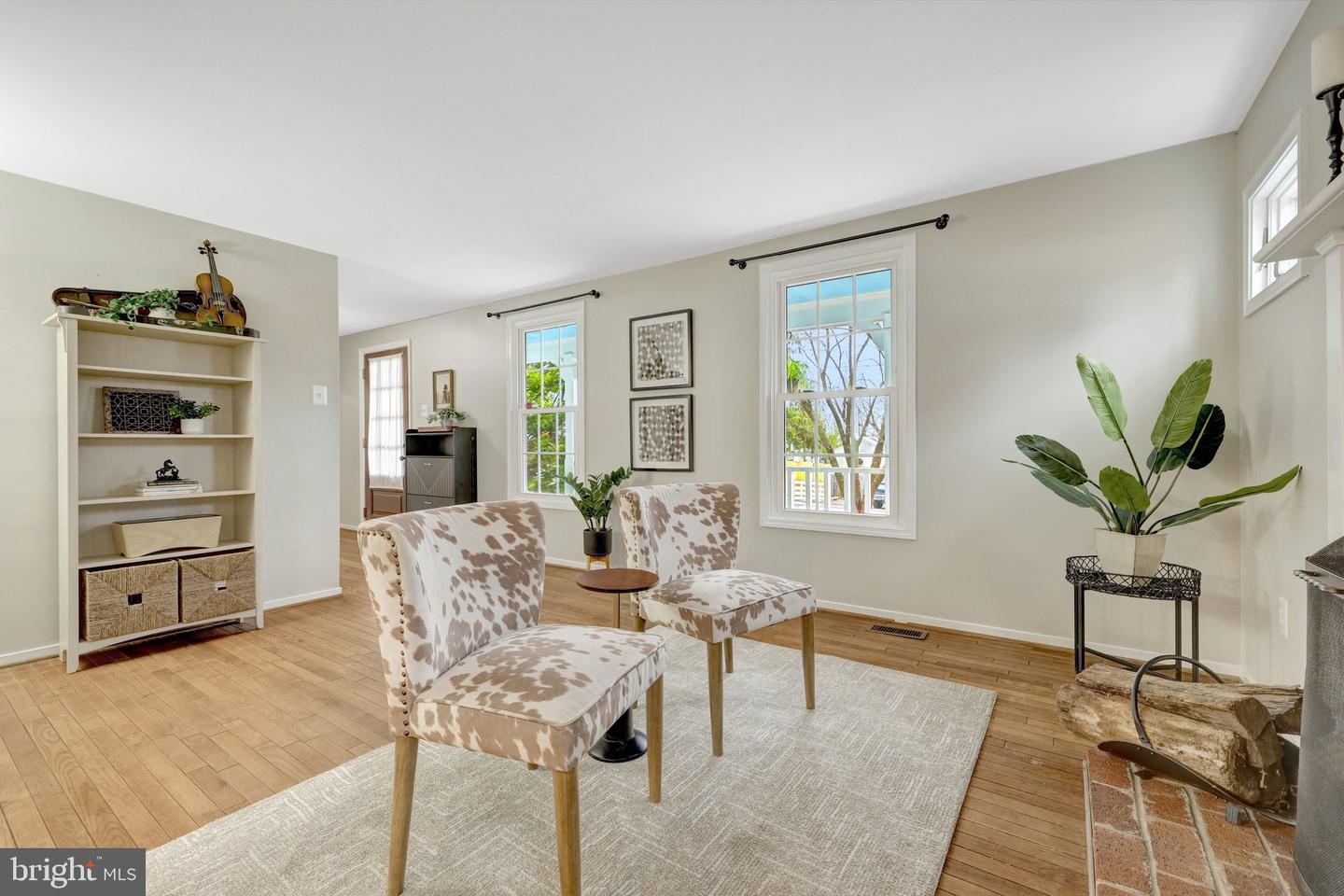 406 BLUE RIDGE AVE NE, LEESBURG, Virginia 20176, 4 Bedrooms Bedrooms, ,3 BathroomsBathrooms,Residential,For sale,406 BLUE RIDGE AVE NE,VALO2115754 MLS # VALO2115754