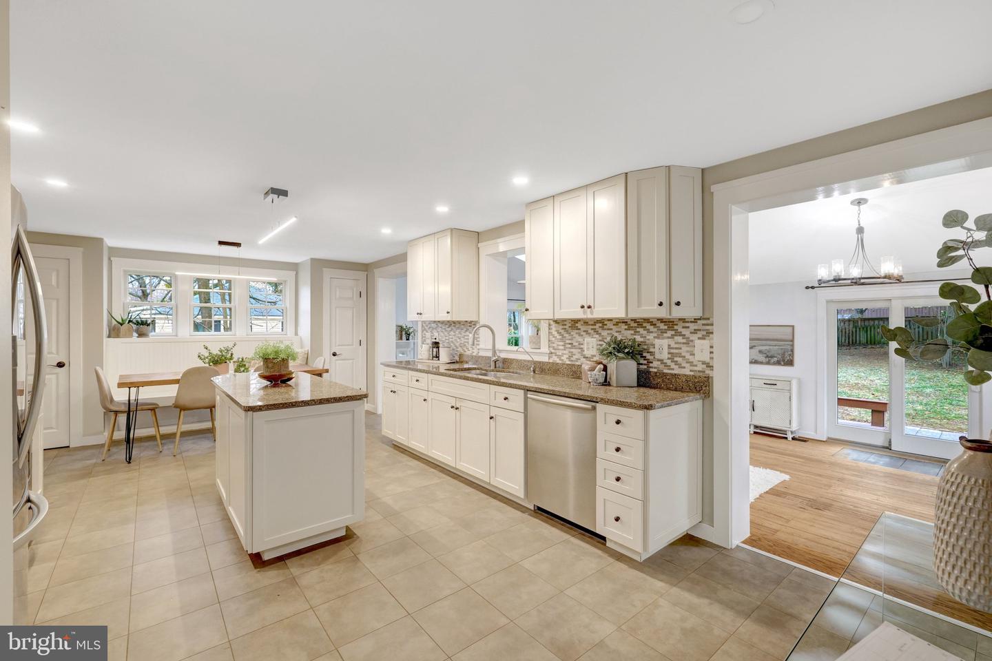 406 BLUE RIDGE AVE NE, LEESBURG, Virginia 20176, 4 Bedrooms Bedrooms, ,3 BathroomsBathrooms,Residential,For sale,406 BLUE RIDGE AVE NE,VALO2115754 MLS # VALO2115754