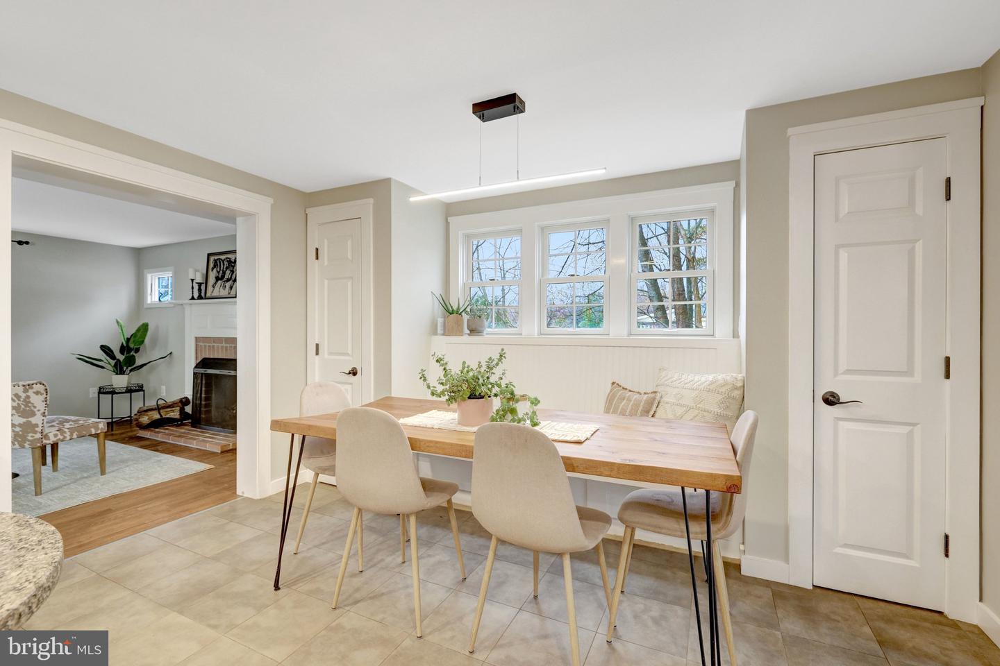 406 BLUE RIDGE AVE NE, LEESBURG, Virginia 20176, 4 Bedrooms Bedrooms, ,3 BathroomsBathrooms,Residential,For sale,406 BLUE RIDGE AVE NE,VALO2115754 MLS # VALO2115754