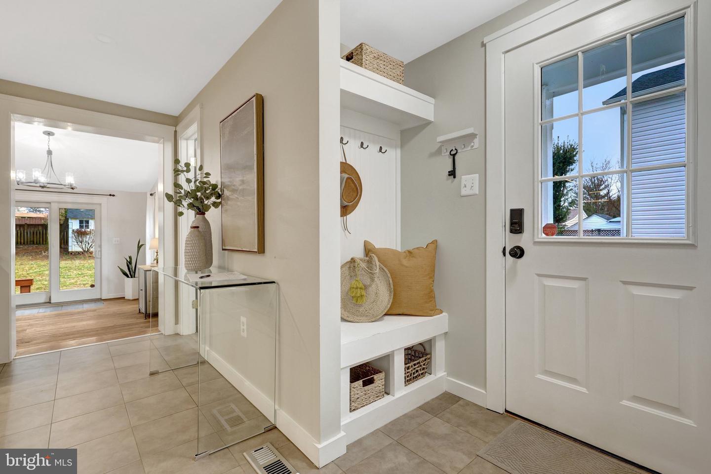 406 BLUE RIDGE AVE NE, LEESBURG, Virginia 20176, 4 Bedrooms Bedrooms, ,3 BathroomsBathrooms,Residential,For sale,406 BLUE RIDGE AVE NE,VALO2115754 MLS # VALO2115754