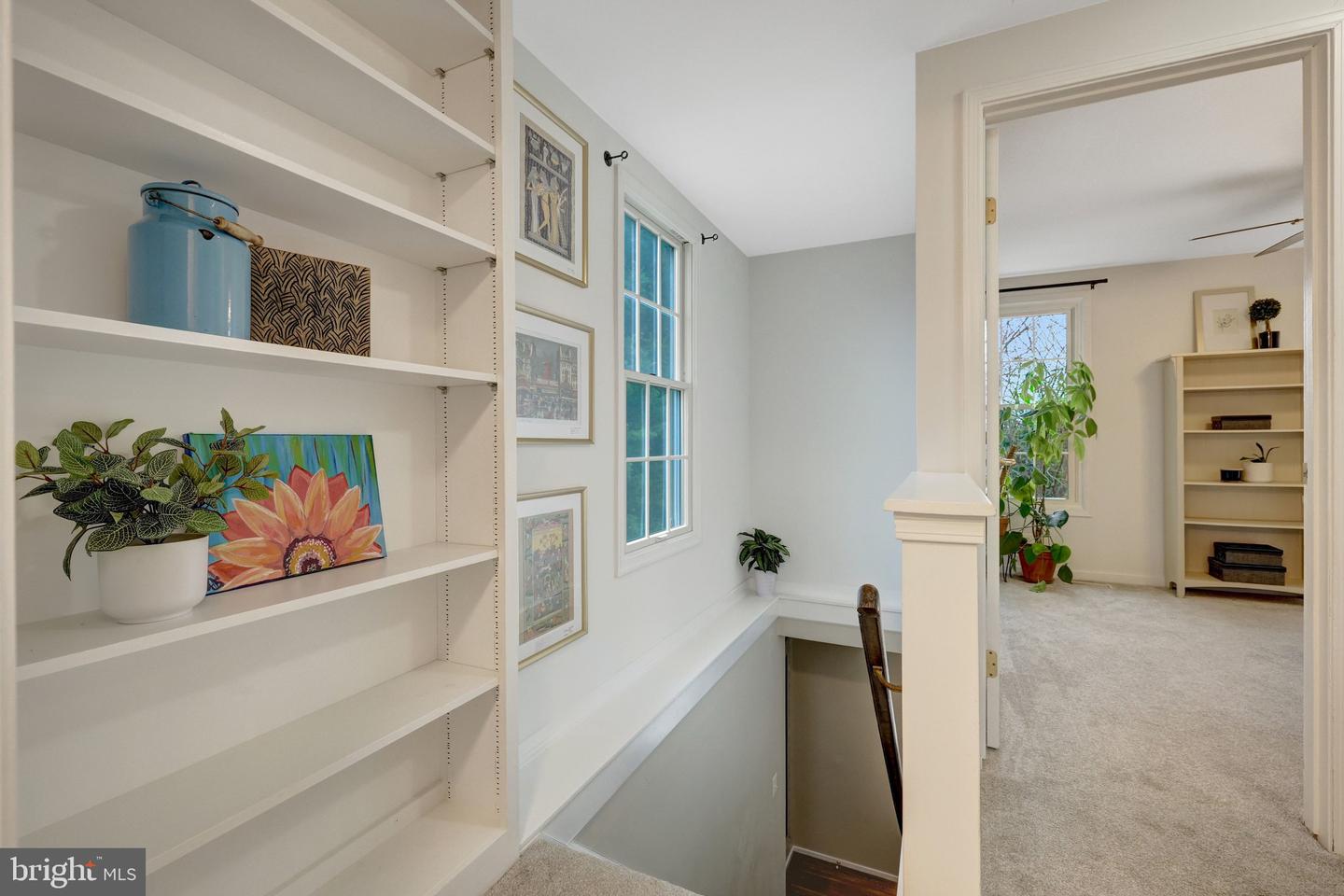 406 BLUE RIDGE AVE NE, LEESBURG, Virginia 20176, 4 Bedrooms Bedrooms, ,3 BathroomsBathrooms,Residential,For sale,406 BLUE RIDGE AVE NE,VALO2115754 MLS # VALO2115754