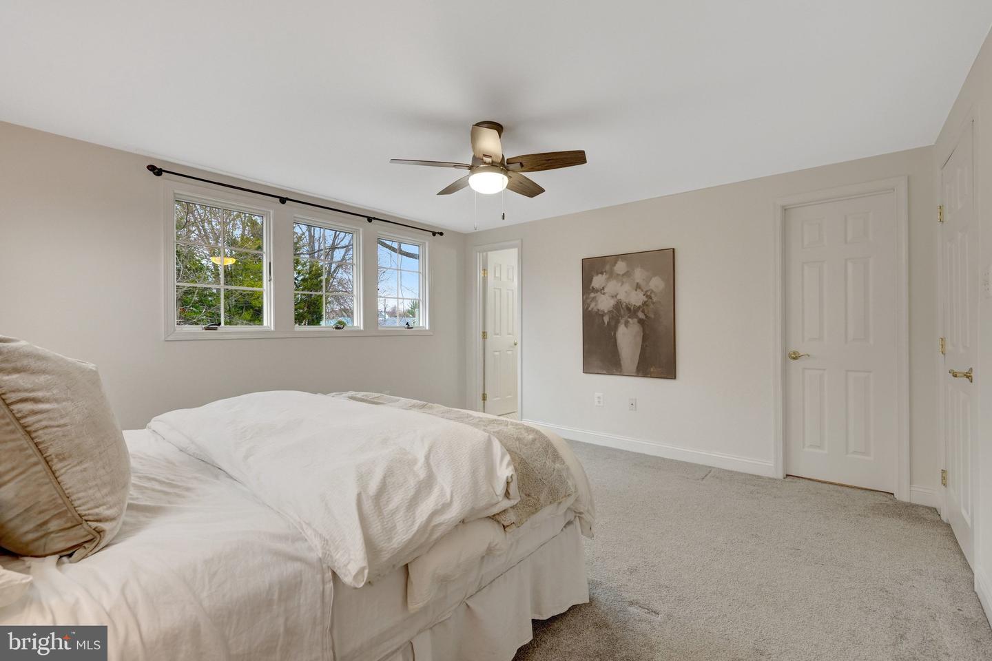 406 BLUE RIDGE AVE NE, LEESBURG, Virginia 20176, 4 Bedrooms Bedrooms, ,3 BathroomsBathrooms,Residential,For sale,406 BLUE RIDGE AVE NE,VALO2115754 MLS # VALO2115754