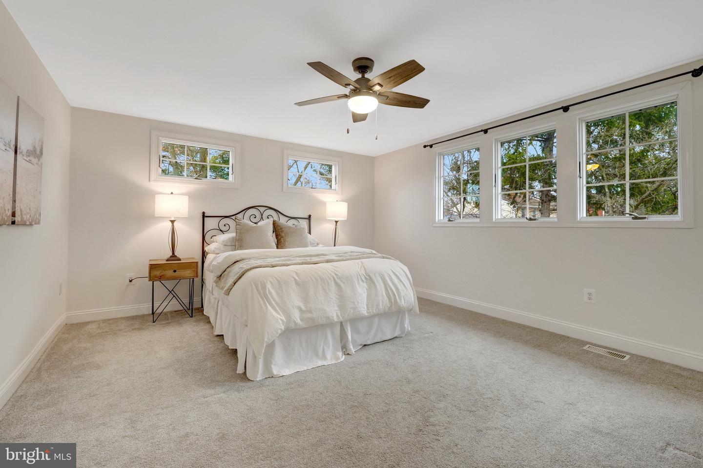 406 BLUE RIDGE AVE NE, LEESBURG, Virginia 20176, 4 Bedrooms Bedrooms, ,3 BathroomsBathrooms,Residential,For sale,406 BLUE RIDGE AVE NE,VALO2115754 MLS # VALO2115754