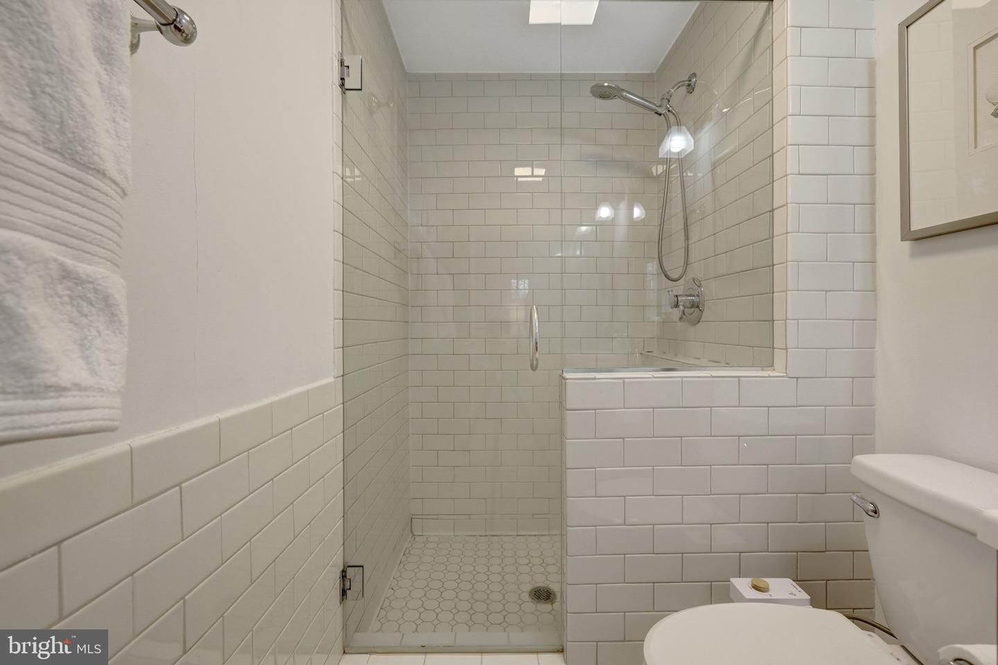 406 BLUE RIDGE AVE NE, LEESBURG, Virginia 20176, 4 Bedrooms Bedrooms, ,3 BathroomsBathrooms,Residential,For sale,406 BLUE RIDGE AVE NE,VALO2115754 MLS # VALO2115754