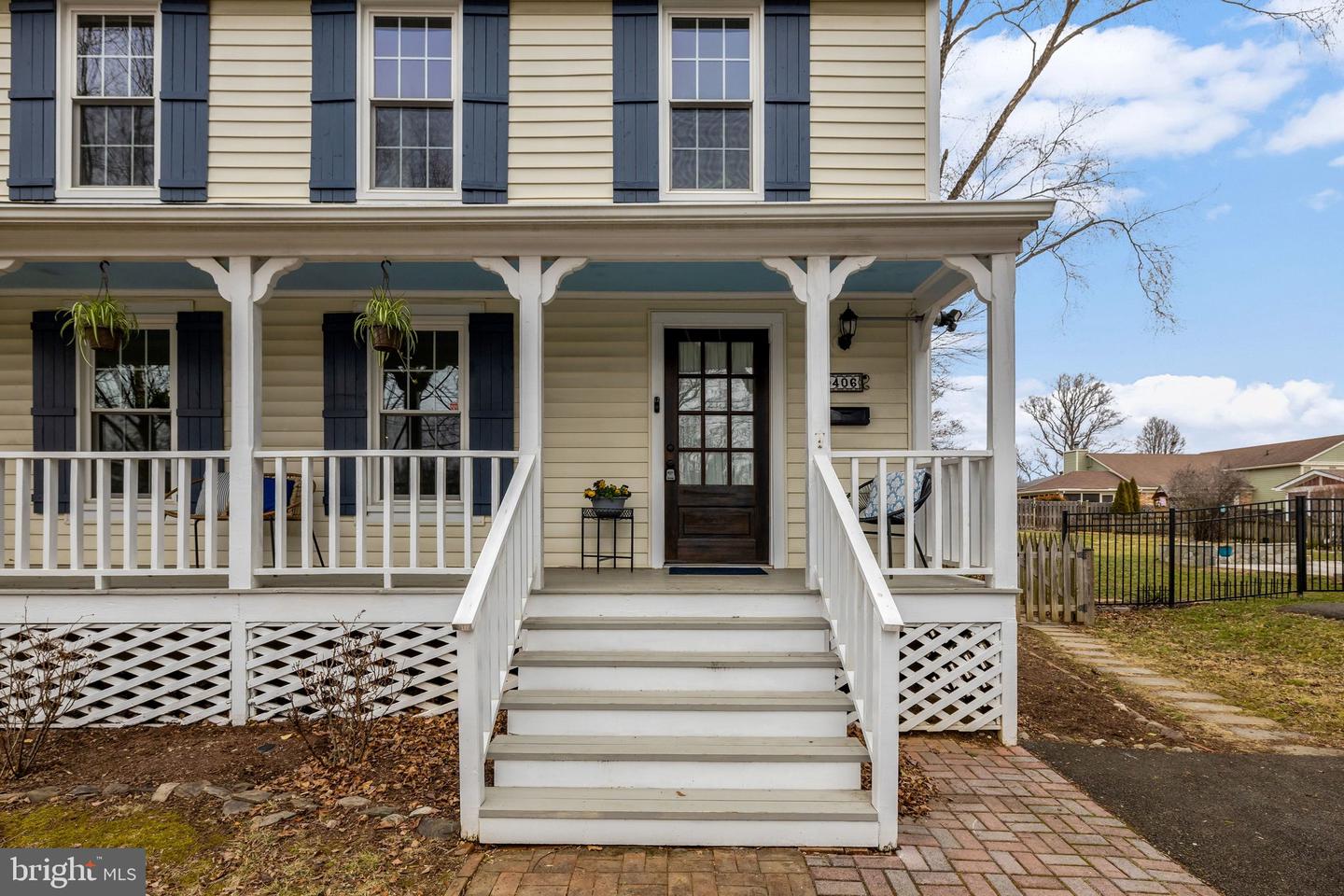 406 BLUE RIDGE AVE NE, LEESBURG, Virginia 20176, 4 Bedrooms Bedrooms, ,3 BathroomsBathrooms,Residential,For sale,406 BLUE RIDGE AVE NE,VALO2115754 MLS # VALO2115754