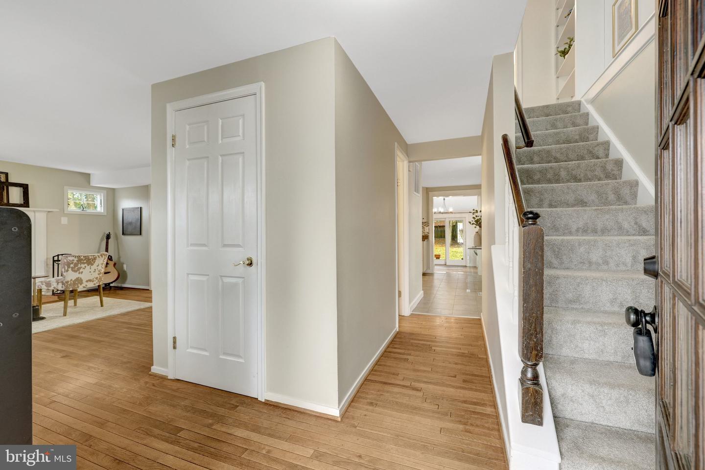 406 BLUE RIDGE AVE NE, LEESBURG, Virginia 20176, 4 Bedrooms Bedrooms, ,3 BathroomsBathrooms,Residential,For sale,406 BLUE RIDGE AVE NE,VALO2115754 MLS # VALO2115754