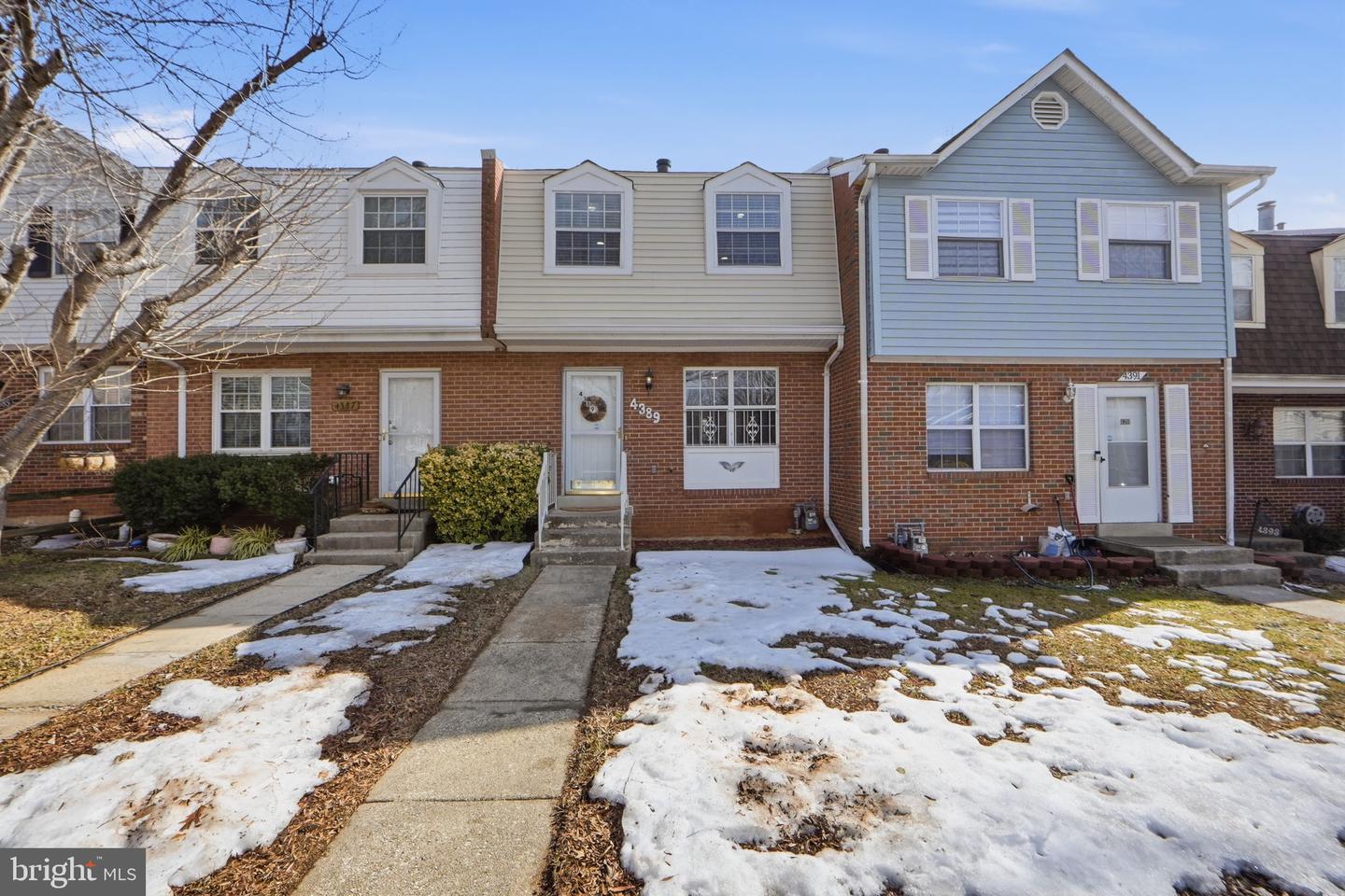 4389 ENSBROOK LN, WOODBRIDGE, Virginia 22193, 3 Bedrooms Bedrooms, ,2 BathroomsBathrooms,Residential,For sale,4389 ENSBROOK LN,VAPW2112402 MLS # VAPW2112402