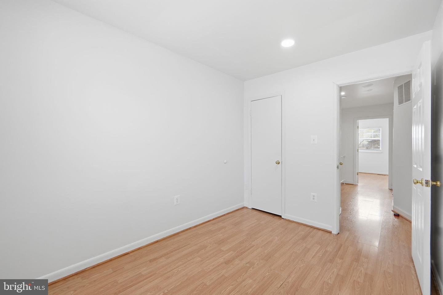 4389 ENSBROOK LN, WOODBRIDGE, Virginia 22193, 3 Bedrooms Bedrooms, ,2 BathroomsBathrooms,Residential,For sale,4389 ENSBROOK LN,VAPW2112402 MLS # VAPW2112402