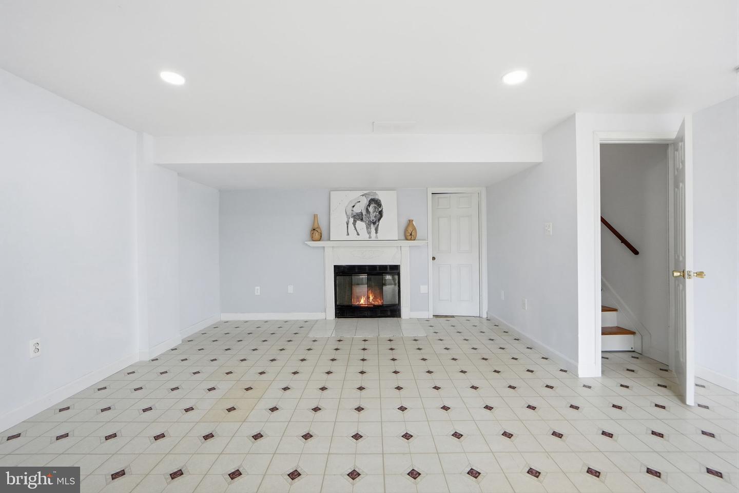 4389 ENSBROOK LN, WOODBRIDGE, Virginia 22193, 3 Bedrooms Bedrooms, ,2 BathroomsBathrooms,Residential,For sale,4389 ENSBROOK LN,VAPW2112402 MLS # VAPW2112402