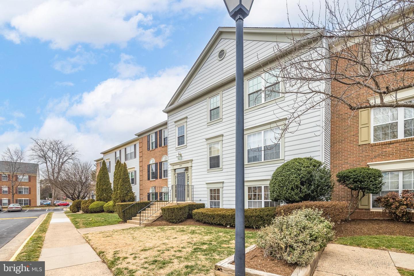 9210 CASPIAN WAY #302, MANASSAS, Virginia 20110, 2 Bedrooms Bedrooms, ,2 BathroomsBathrooms,Residential,For sale,9210 CASPIAN WAY #302,VAMN2010256 MLS # VAMN2010256 9210 CASPIAN WAY #302, MANASSAS, Virginia 20110, 2 Bedrooms Bedrooms, ,2 BathroomsBathrooms,Residential,For sale,9210 CASPIAN WAY #302,VAMN2010256 MLS # VAMN2010256