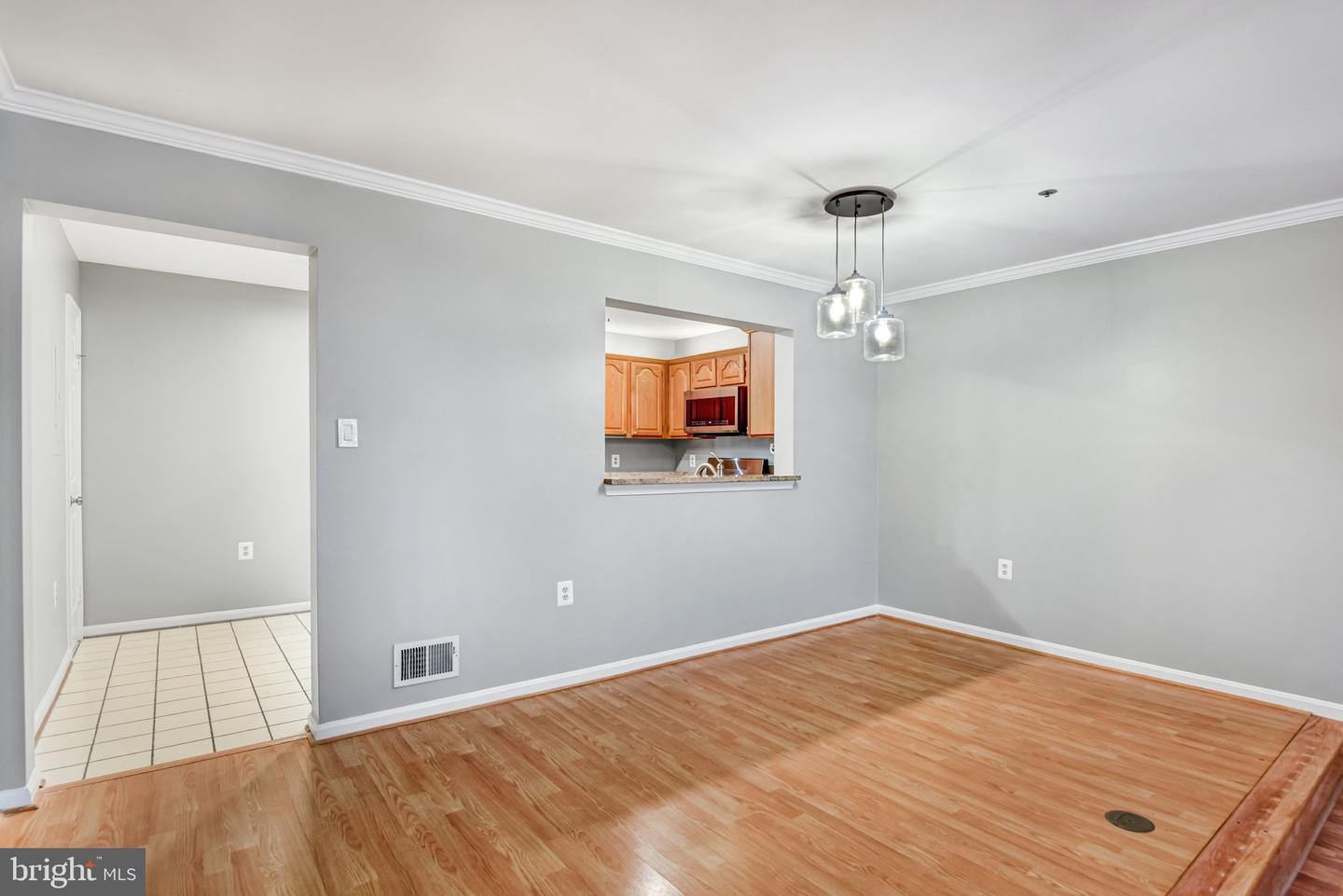 11732 ROCKAWAY LN #99, FAIRFAX, Virginia 22030, 3 Bedrooms Bedrooms, ,2 BathroomsBathrooms,Residential,For sale,11732 ROCKAWAY LN #99,VAFX2291492 MLS # VAFX2291492