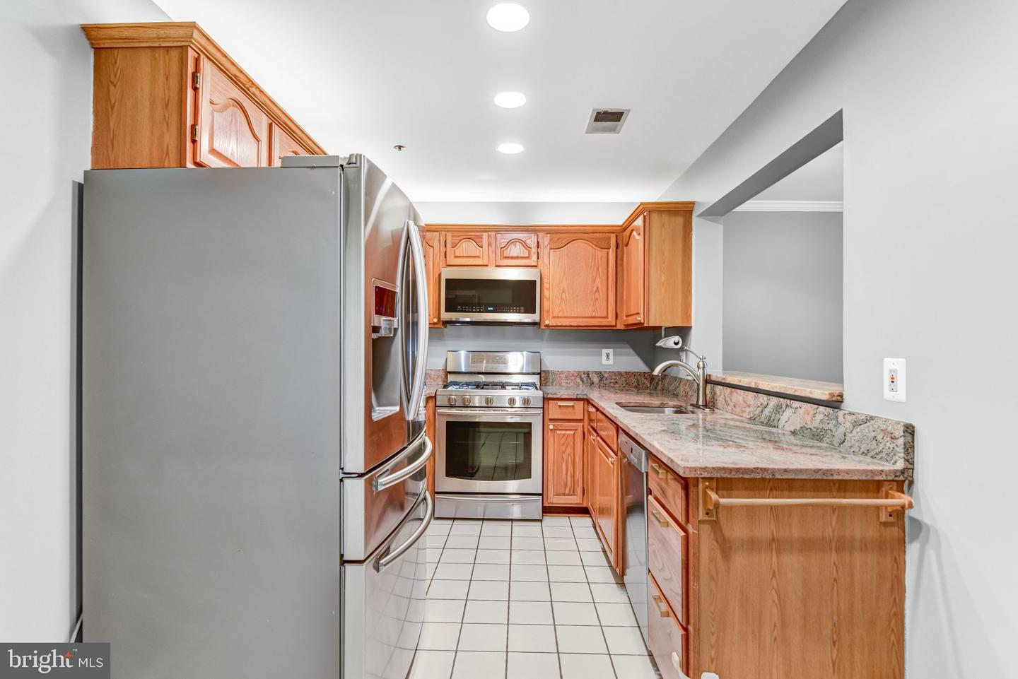 11732 ROCKAWAY LN #99, FAIRFAX, Virginia 22030, 3 Bedrooms Bedrooms, ,2 BathroomsBathrooms,Residential,For sale,11732 ROCKAWAY LN #99,VAFX2291492 MLS # VAFX2291492