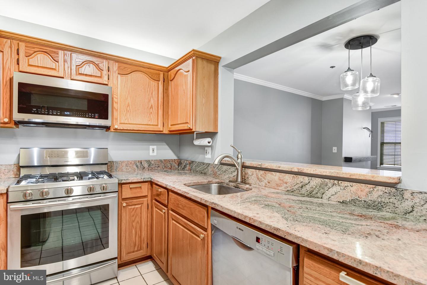 11732 ROCKAWAY LN #99, FAIRFAX, Virginia 22030, 3 Bedrooms Bedrooms, ,2 BathroomsBathrooms,Residential,For sale,11732 ROCKAWAY LN #99,VAFX2291492 MLS # VAFX2291492