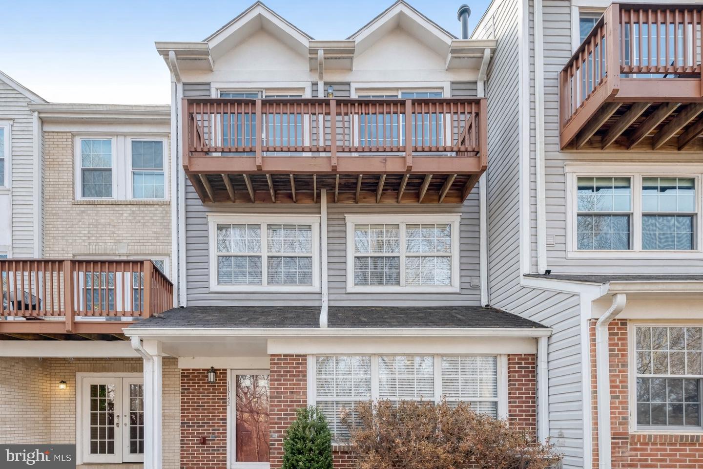 11732 ROCKAWAY LN #99, FAIRFAX, Virginia 22030, 3 Bedrooms Bedrooms, ,2 BathroomsBathrooms,Residential,For sale,11732 ROCKAWAY LN #99,VAFX2291492 MLS # VAFX2291492