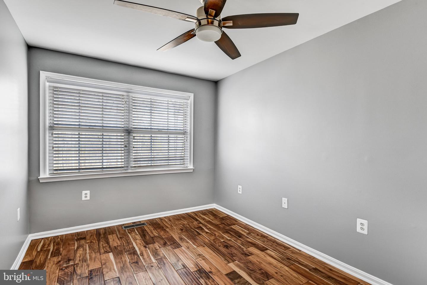 11732 ROCKAWAY LN #99, FAIRFAX, Virginia 22030, 3 Bedrooms Bedrooms, ,2 BathroomsBathrooms,Residential,For sale,11732 ROCKAWAY LN #99,VAFX2291492 MLS # VAFX2291492