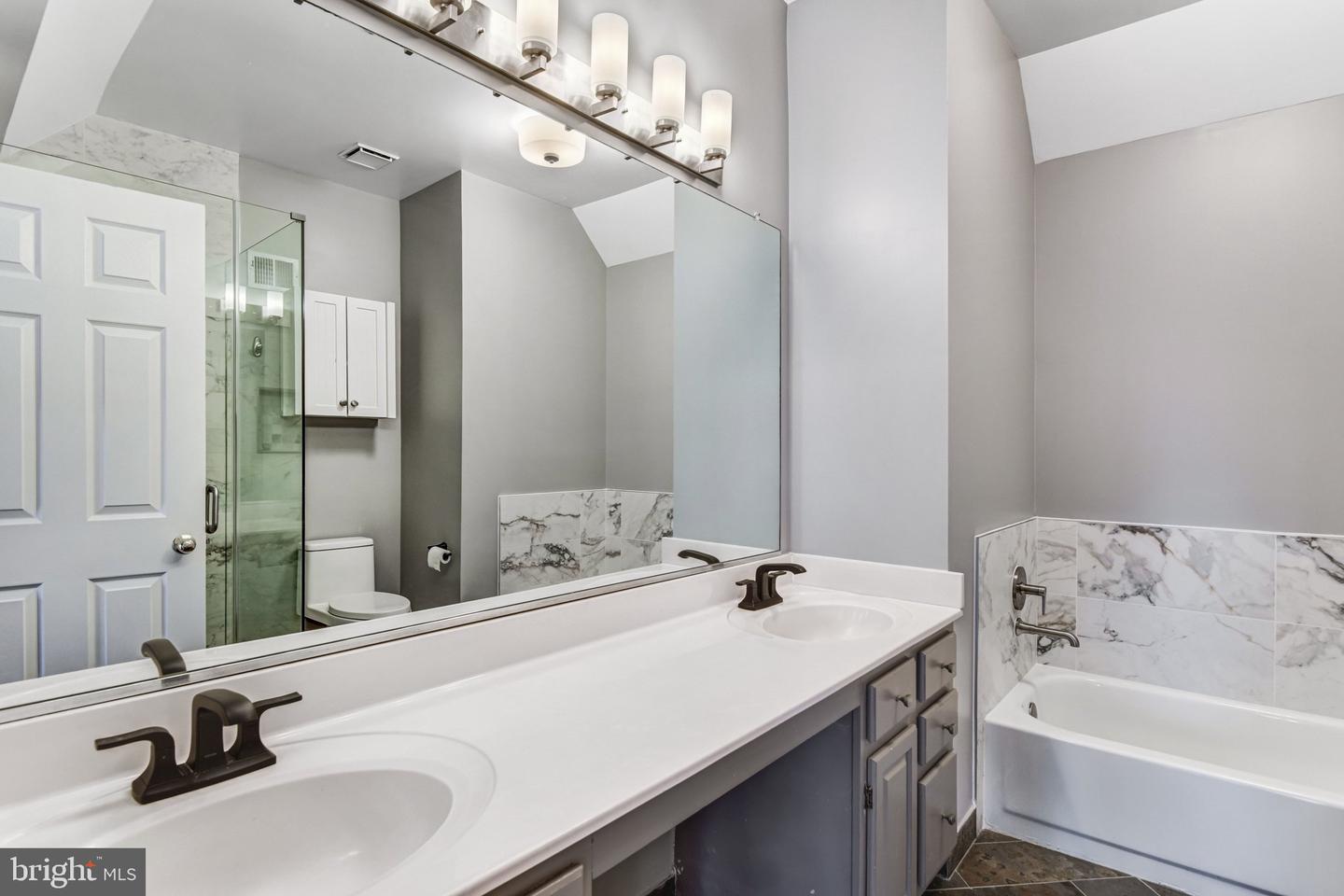 11732 ROCKAWAY LN #99, FAIRFAX, Virginia 22030, 3 Bedrooms Bedrooms, ,2 BathroomsBathrooms,Residential,For sale,11732 ROCKAWAY LN #99,VAFX2291492 MLS # VAFX2291492