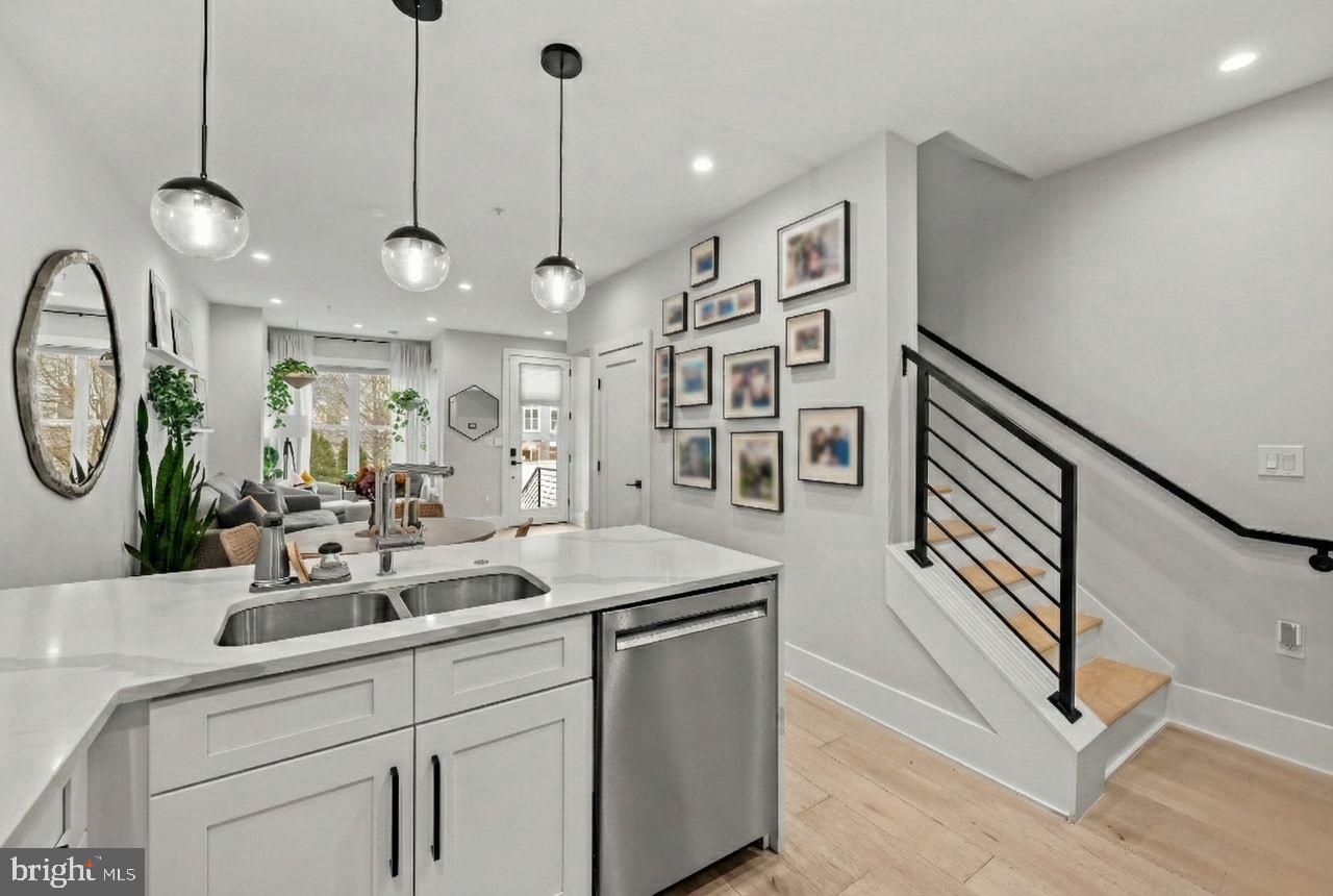 1216 I ST NE #A, WASHINGTON, District Of Columbia 20002, 4 Bedrooms Bedrooms, ,3 BathroomsBathrooms,Residential,For sale,1216 I ST NE #A,DCDC2246602 MLS # DCDC2246602