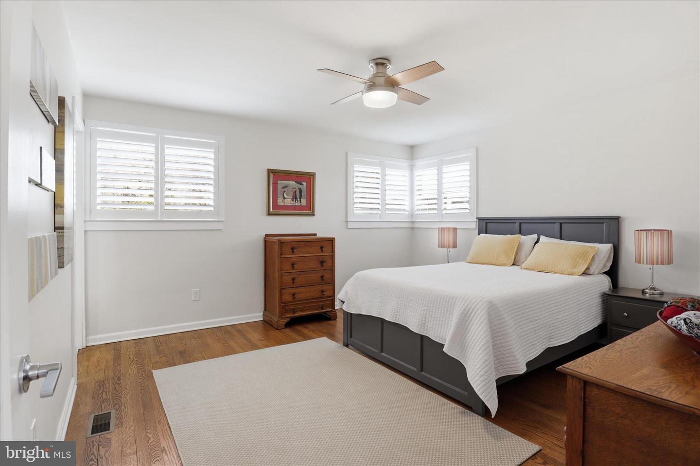 2204 SHIVER DR, ALEXANDRIA, Virginia 22307, 4 Bedrooms Bedrooms, ,3 BathroomsBathrooms,Residential,For sale,2204 SHIVER DR,VAFX2291612 MLS # VAFX2291612