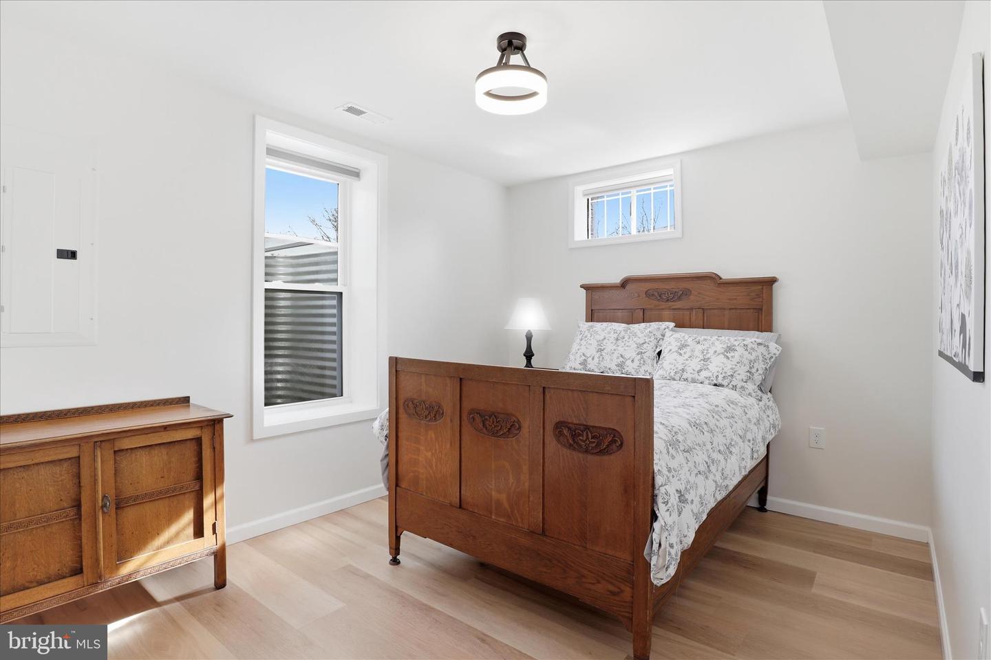 2204 SHIVER DR, ALEXANDRIA, Virginia 22307, 4 Bedrooms Bedrooms, ,3 BathroomsBathrooms,Residential,For sale,2204 SHIVER DR,VAFX2291612 MLS # VAFX2291612