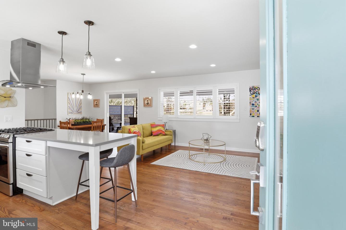 2204 SHIVER DR, ALEXANDRIA, Virginia 22307, 4 Bedrooms Bedrooms, ,3 BathroomsBathrooms,Residential,For sale,2204 SHIVER DR,VAFX2291612 MLS # VAFX2291612 2204 SHIVER DR, ALEXANDRIA, Virginia 22307, 4 Bedrooms Bedrooms, ,3 BathroomsBathrooms,Residential,For sale,2204 SHIVER DR,VAFX2291612 MLS # VAFX2291612