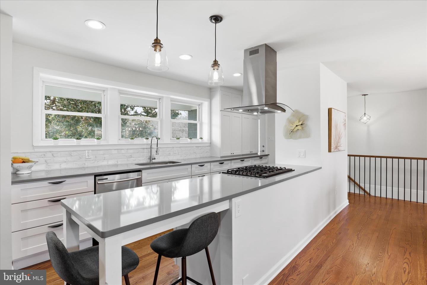 2204 SHIVER DR, ALEXANDRIA, Virginia 22307, 4 Bedrooms Bedrooms, ,3 BathroomsBathrooms,Residential,For sale,2204 SHIVER DR,VAFX2291612 MLS # VAFX2291612