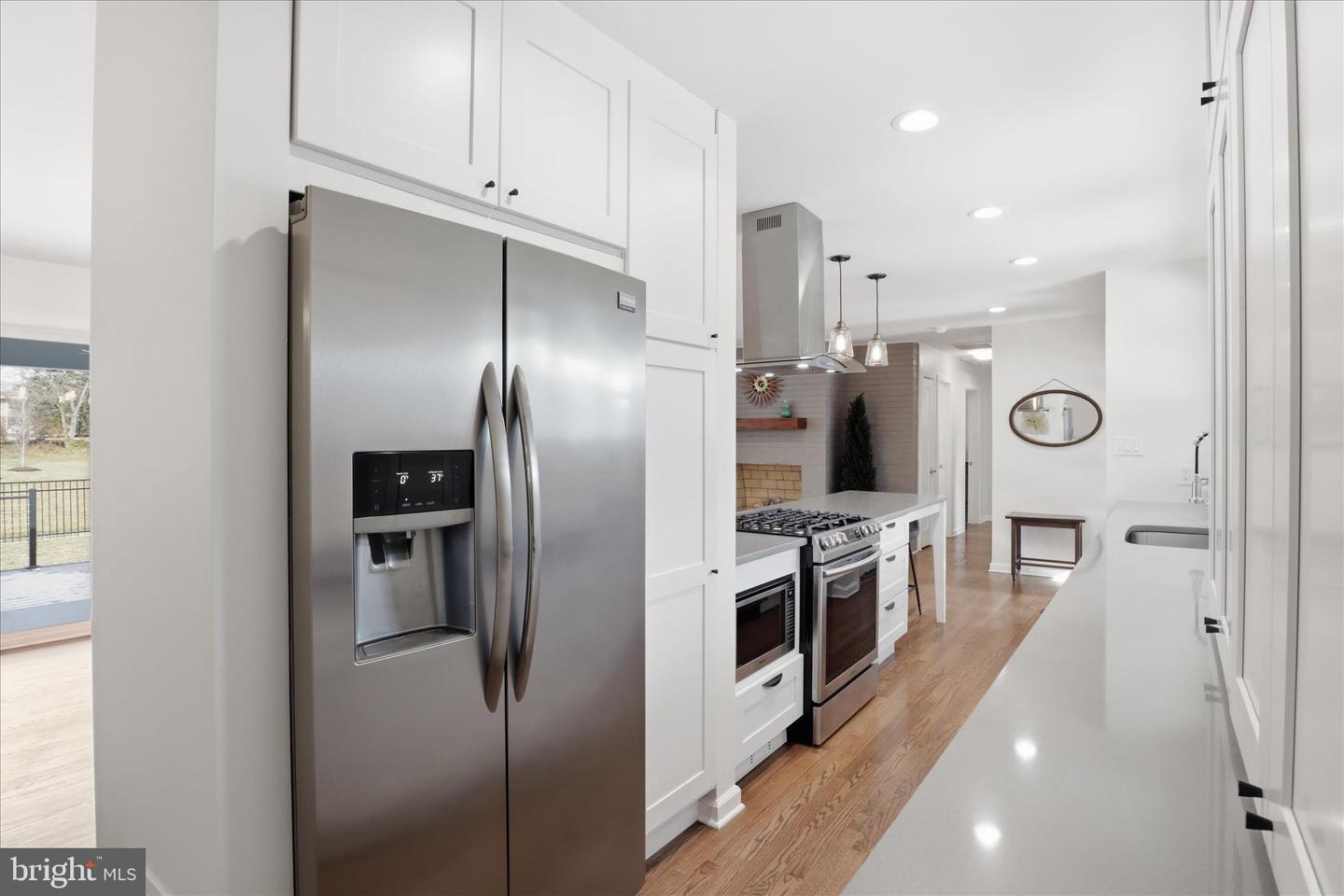 2204 SHIVER DR, ALEXANDRIA, Virginia 22307, 4 Bedrooms Bedrooms, ,3 BathroomsBathrooms,Residential,For sale,2204 SHIVER DR,VAFX2291612 MLS # VAFX2291612